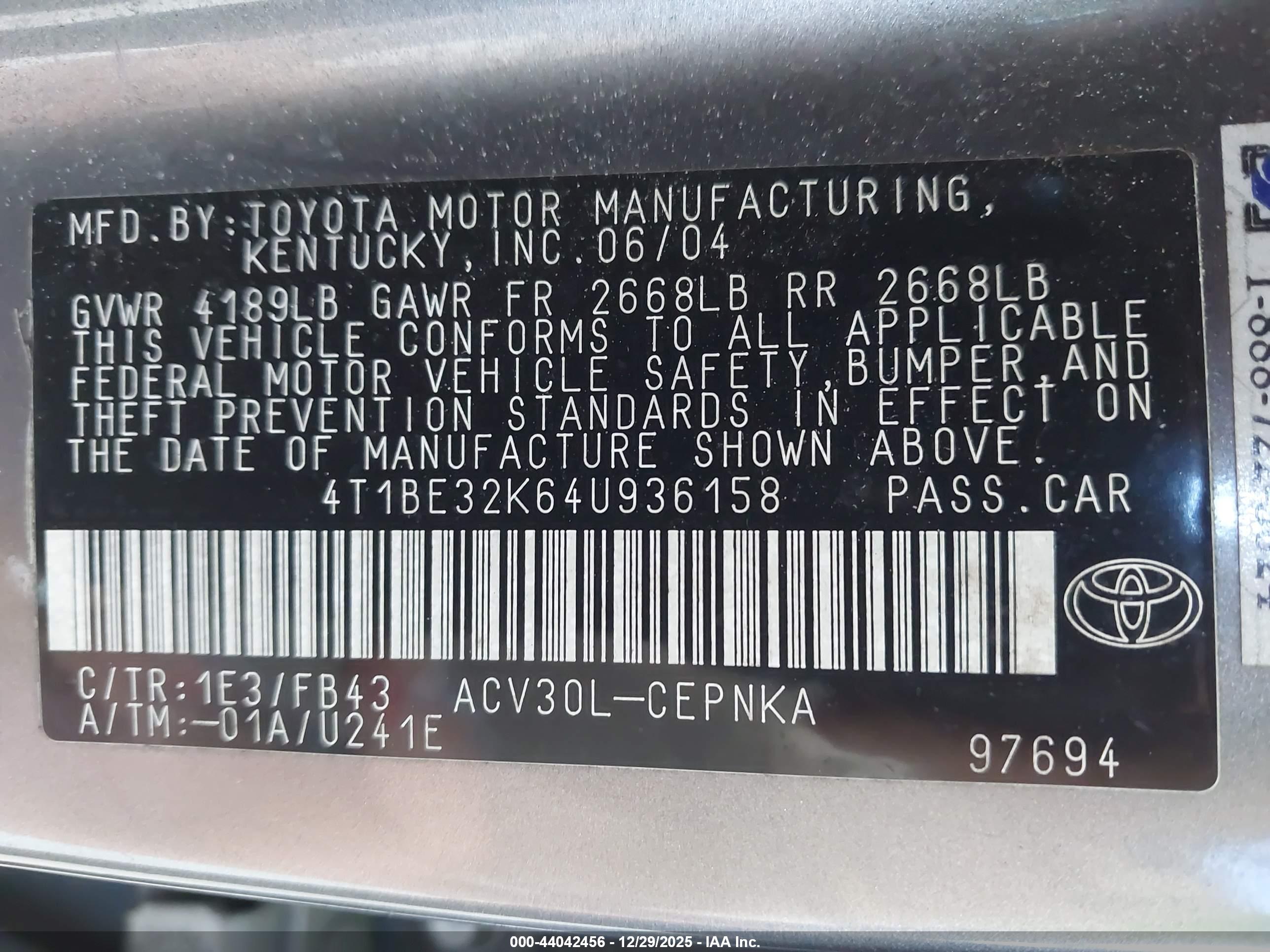 TOYOTA CAMRY image 9