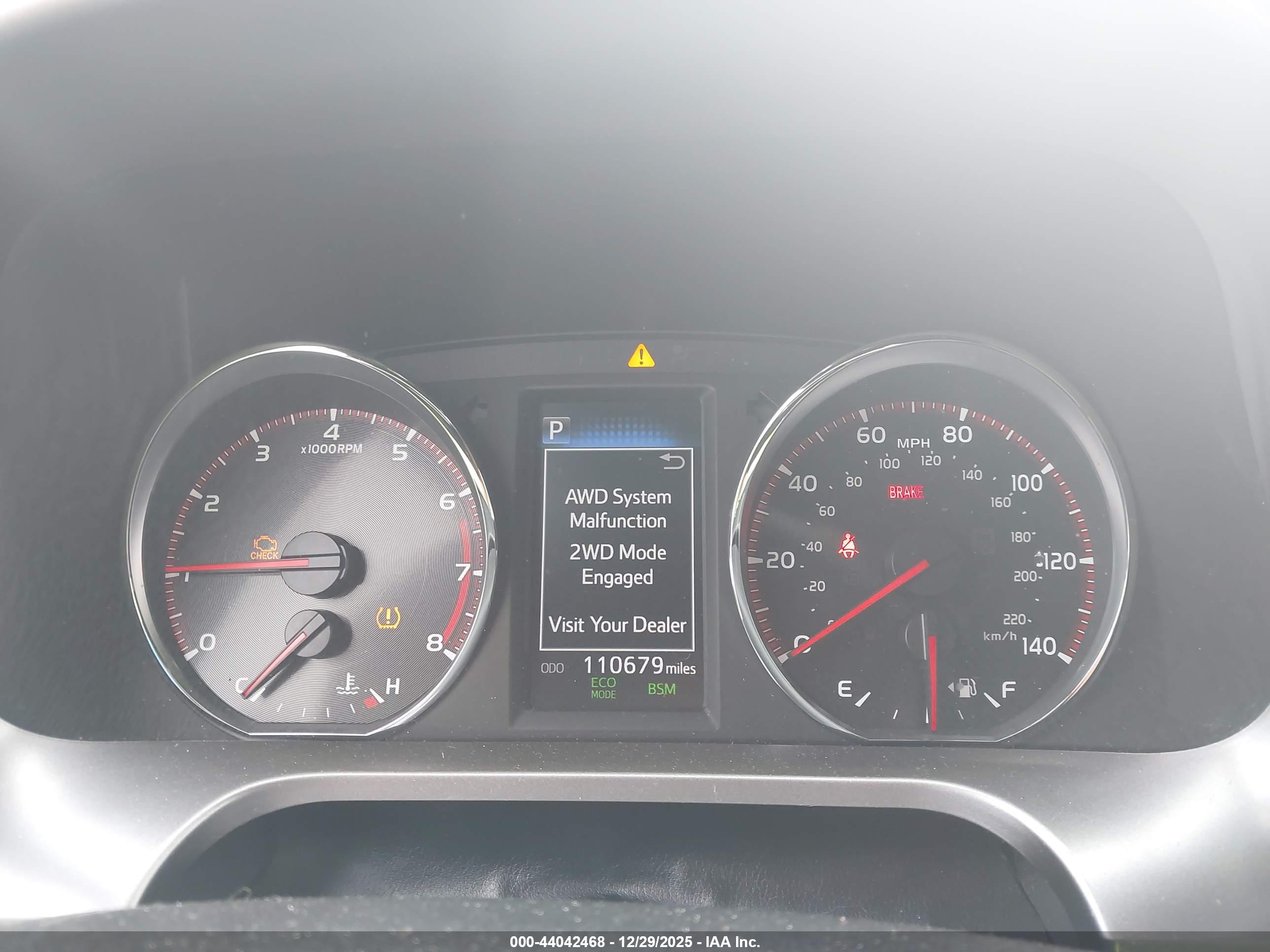 TOYOTA RAV4 image 7
