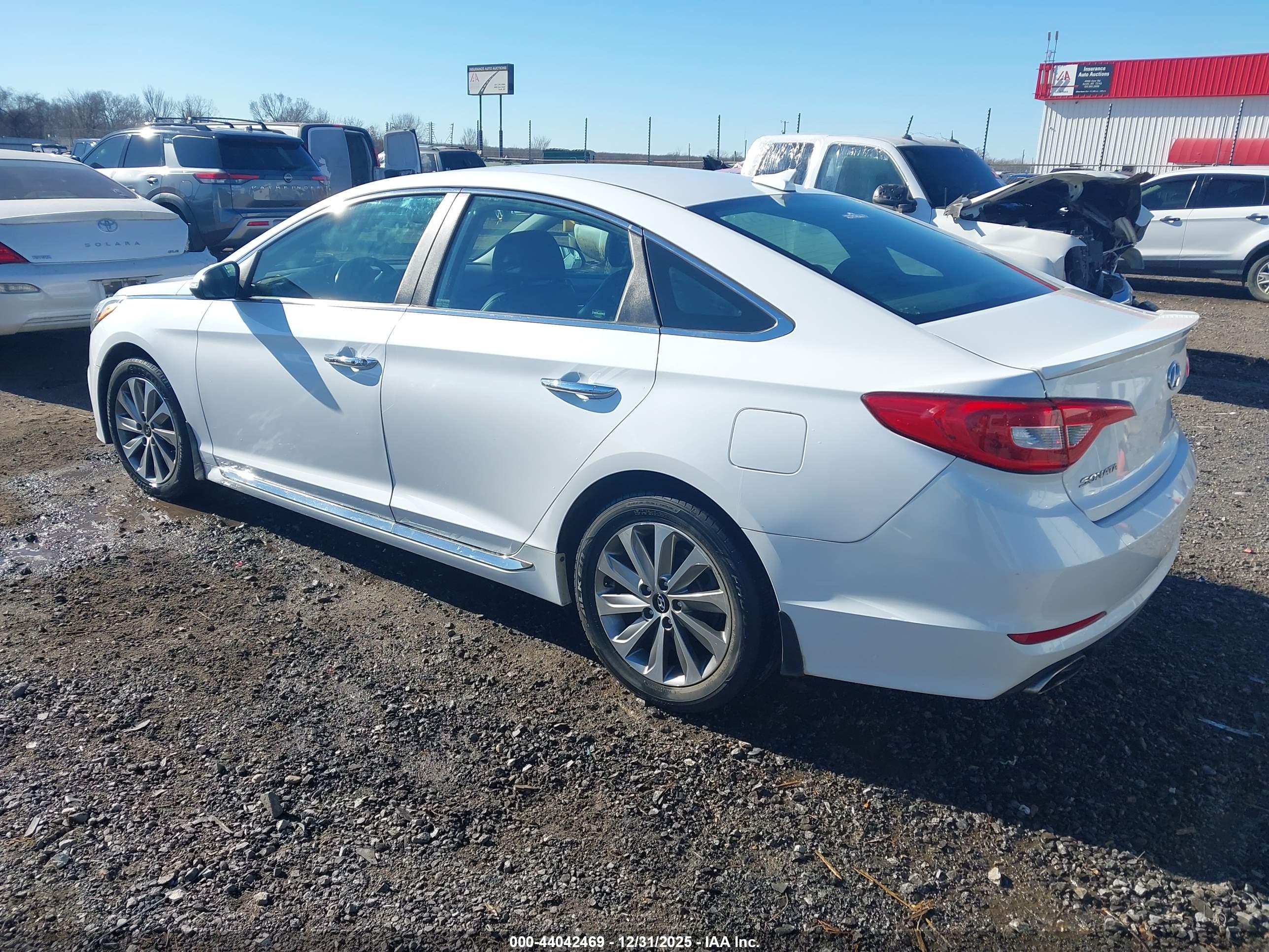 HYUNDAI SONATA image 3