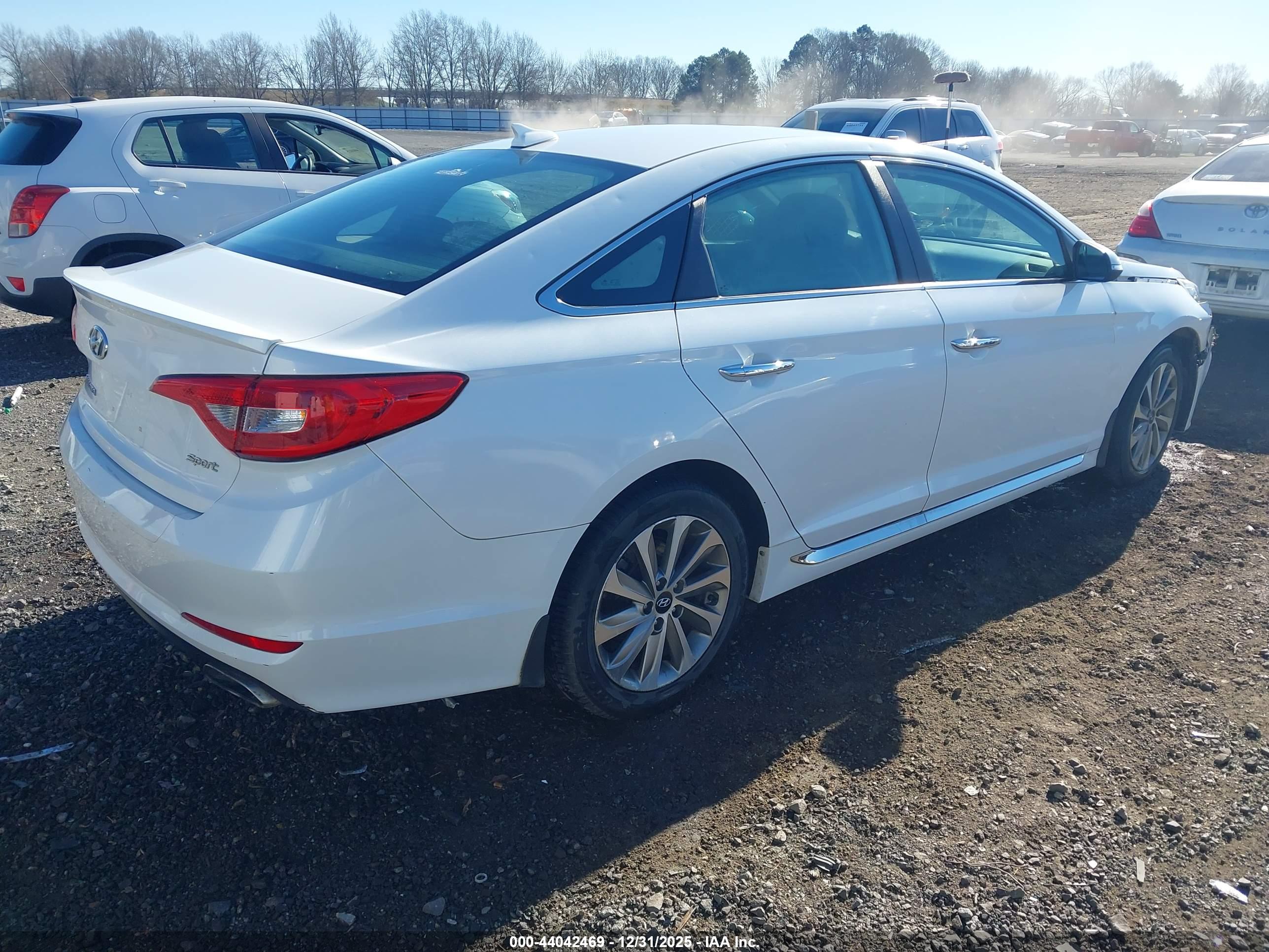 HYUNDAI SONATA image 4