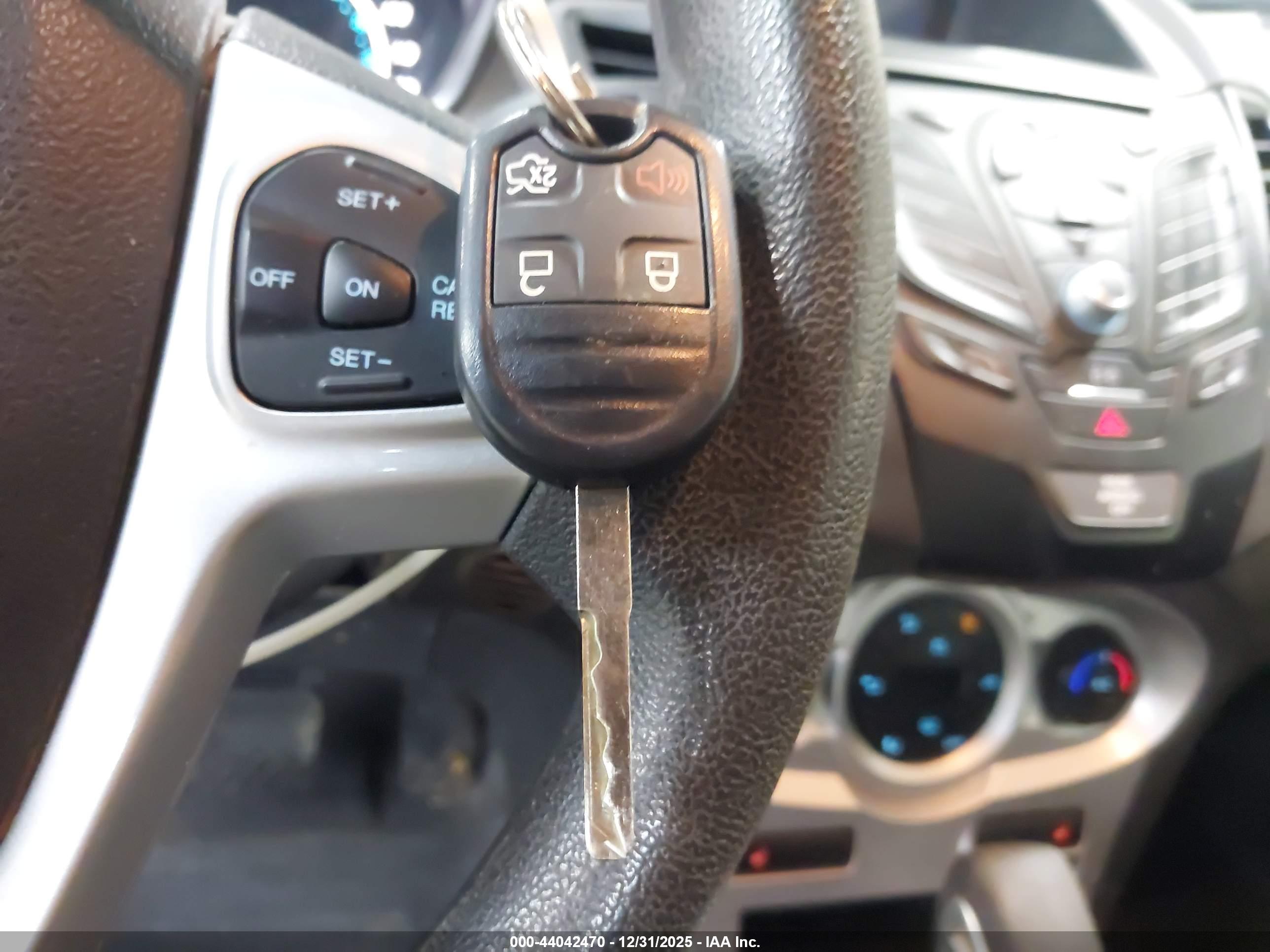 FORD FIESTA image 11