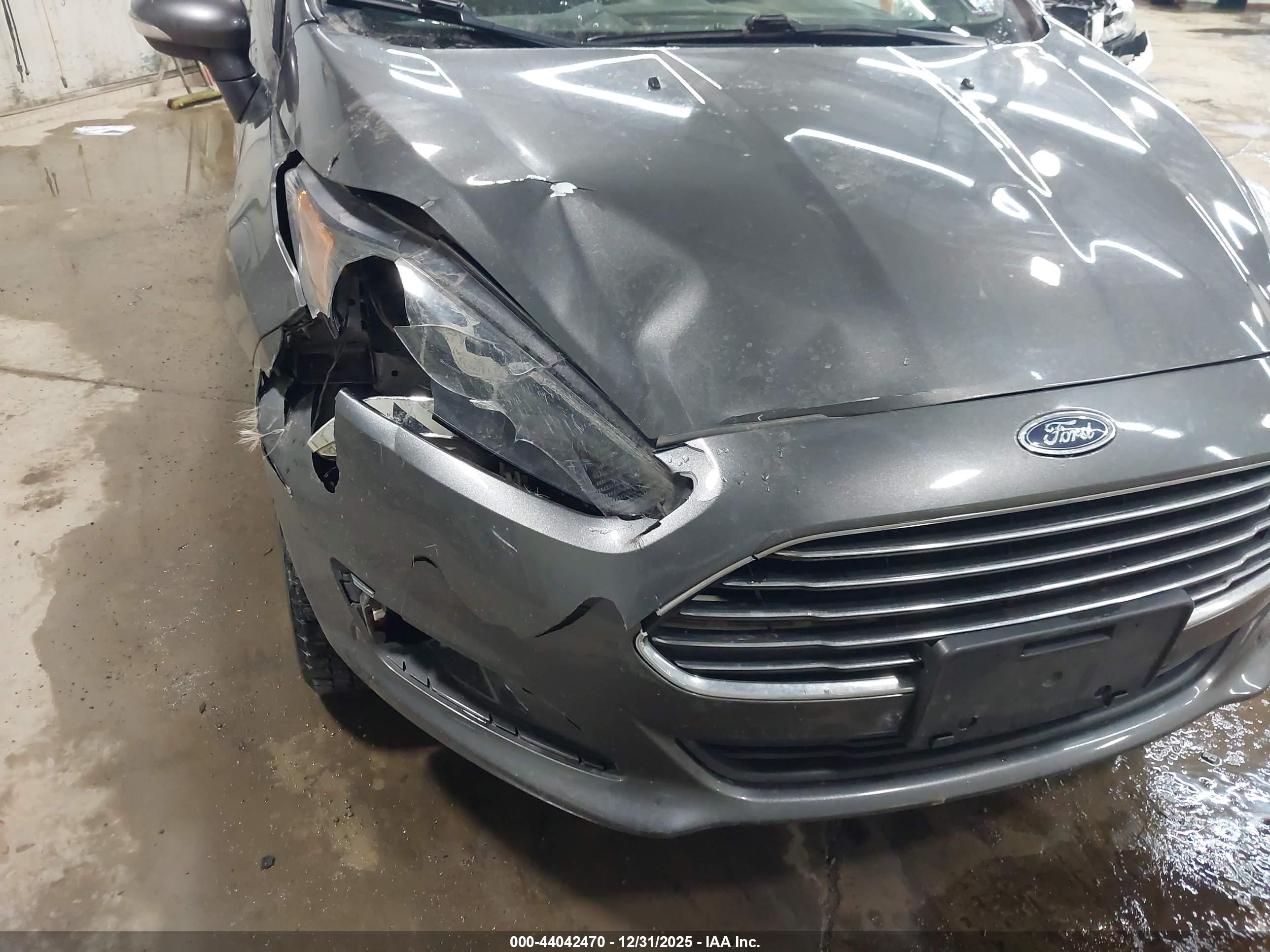 FORD FIESTA image 6