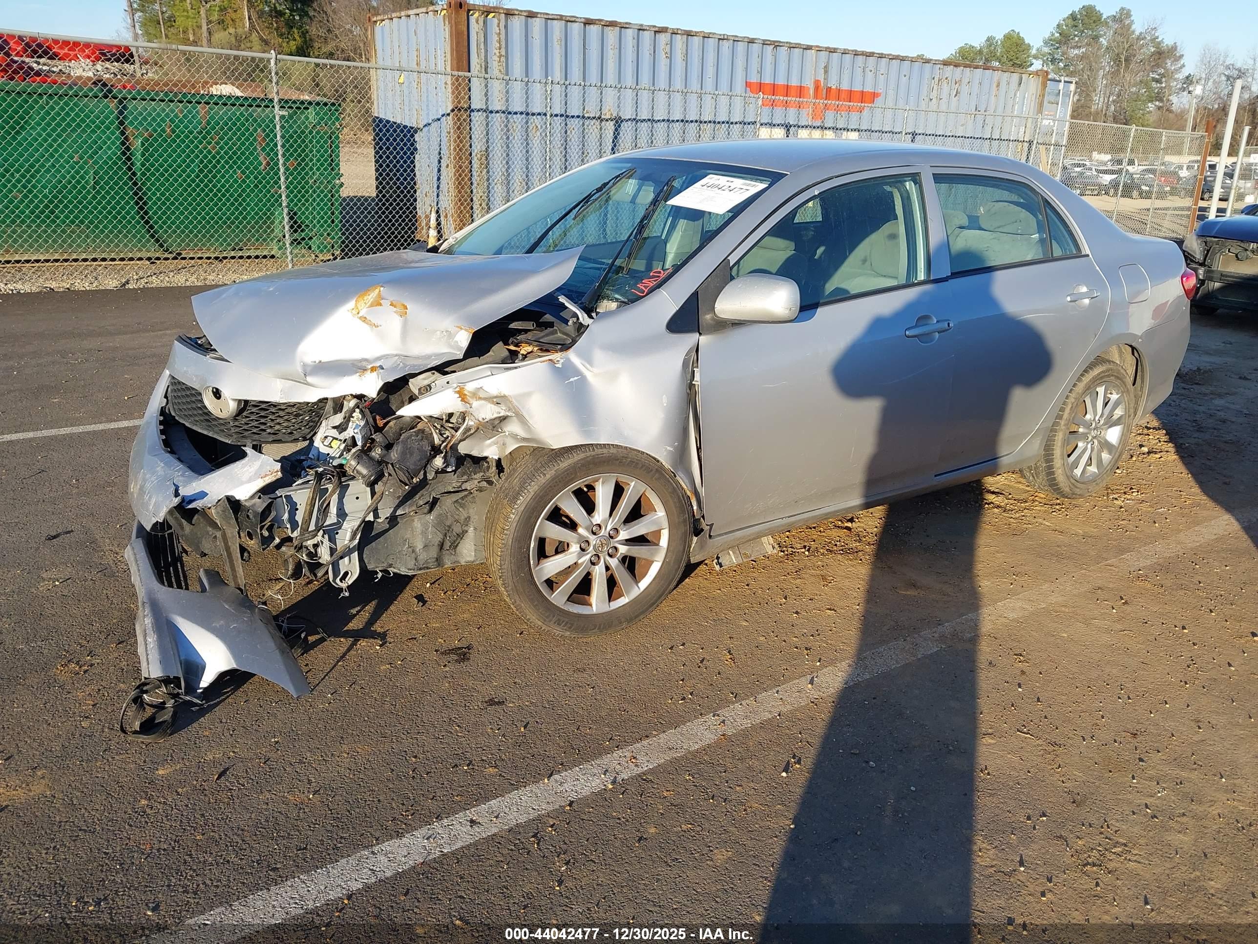 TOYOTA COROLLA image 2