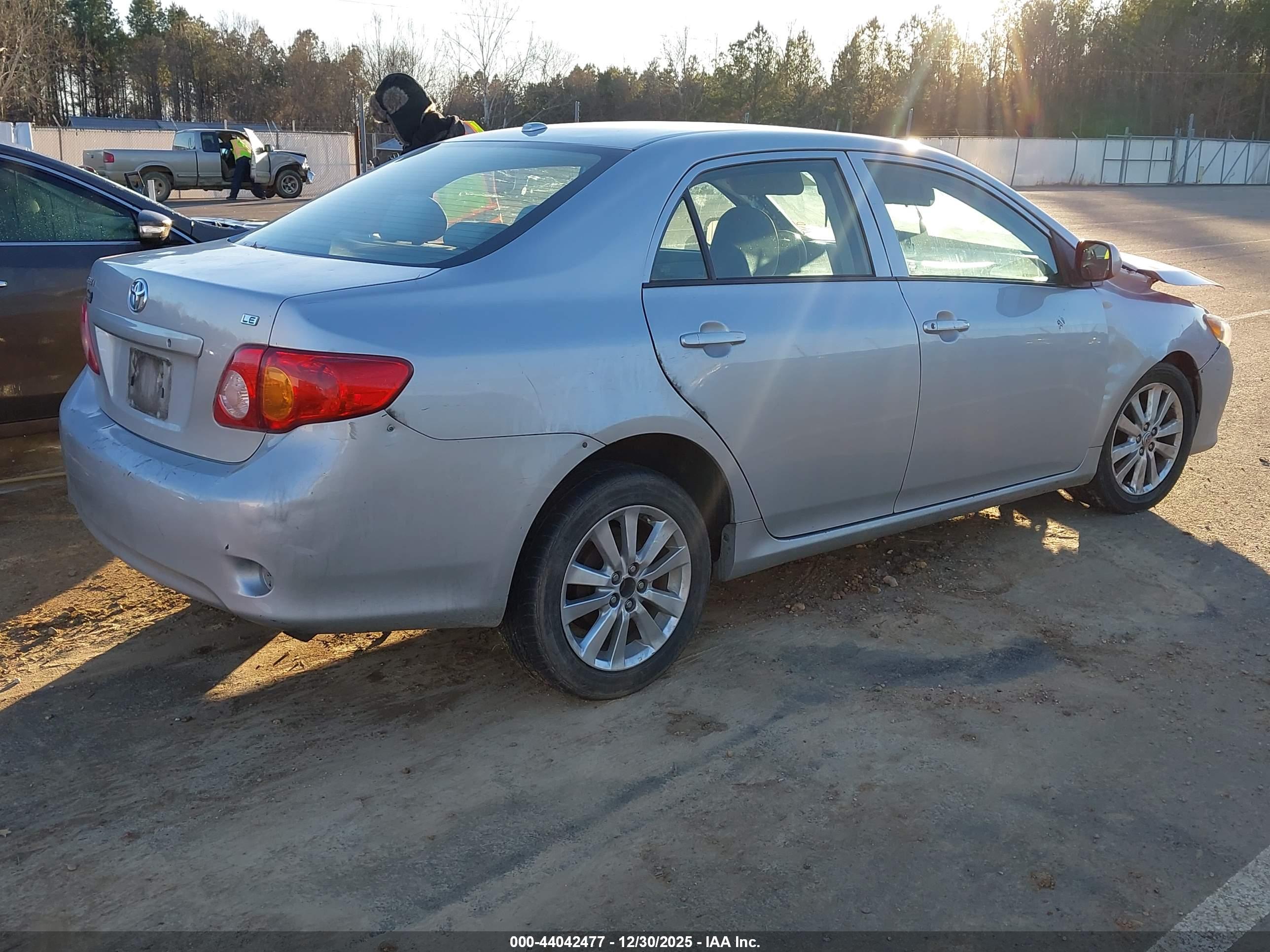 TOYOTA COROLLA image 4