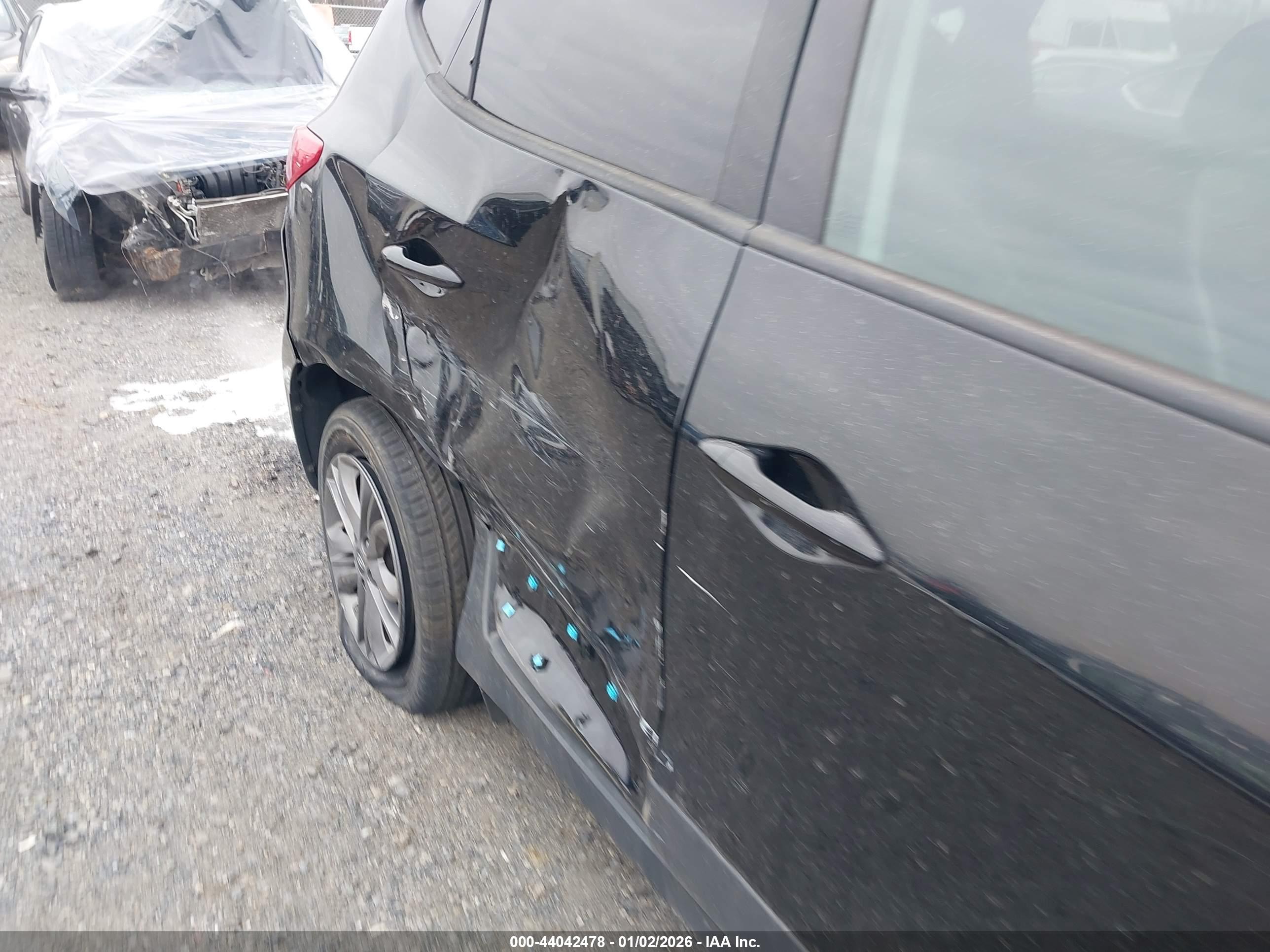 HYUNDAI TUCSON image 6