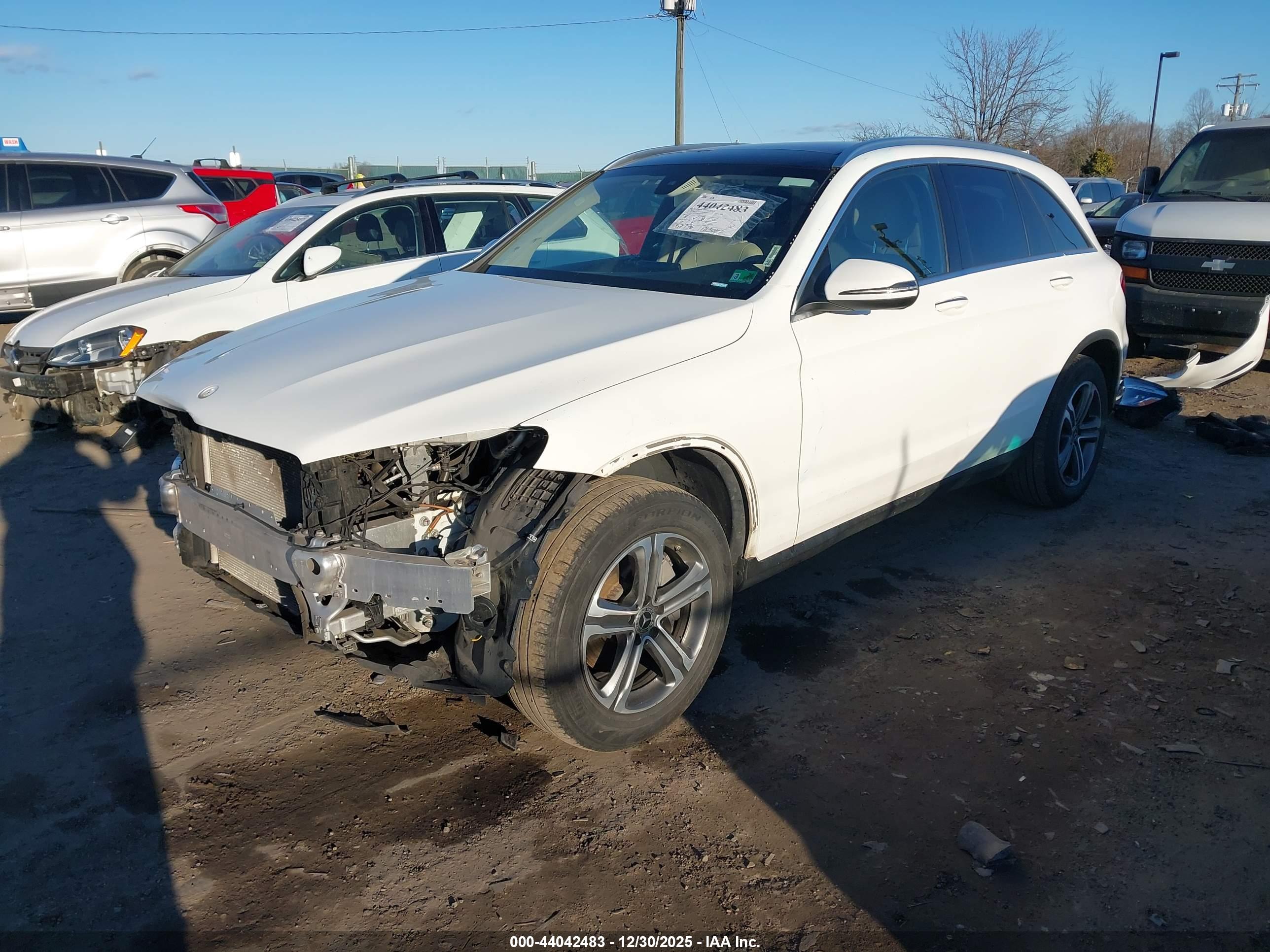 MERCEDES-BENZ GLC image 2