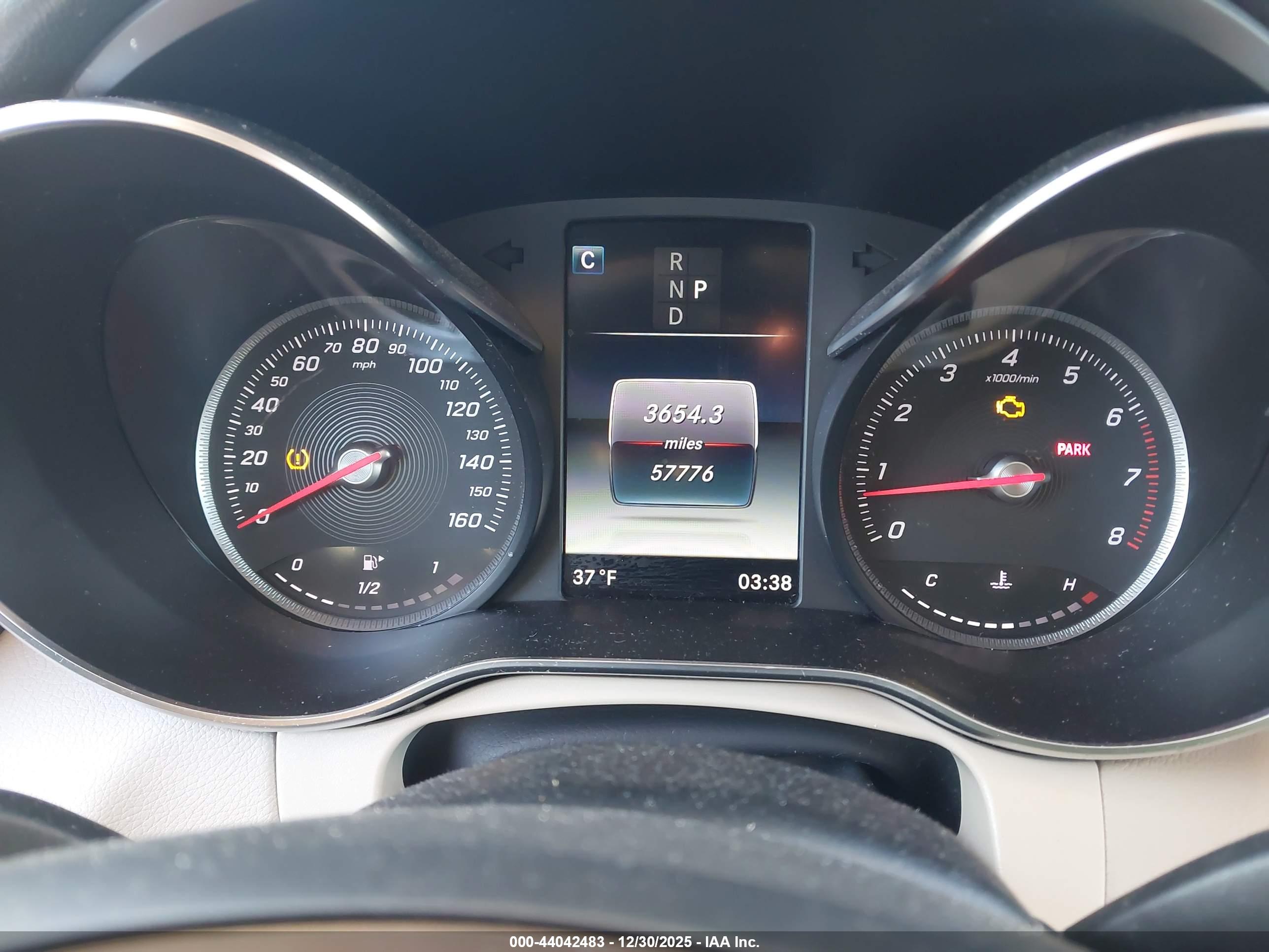 MERCEDES-BENZ GLC image 7