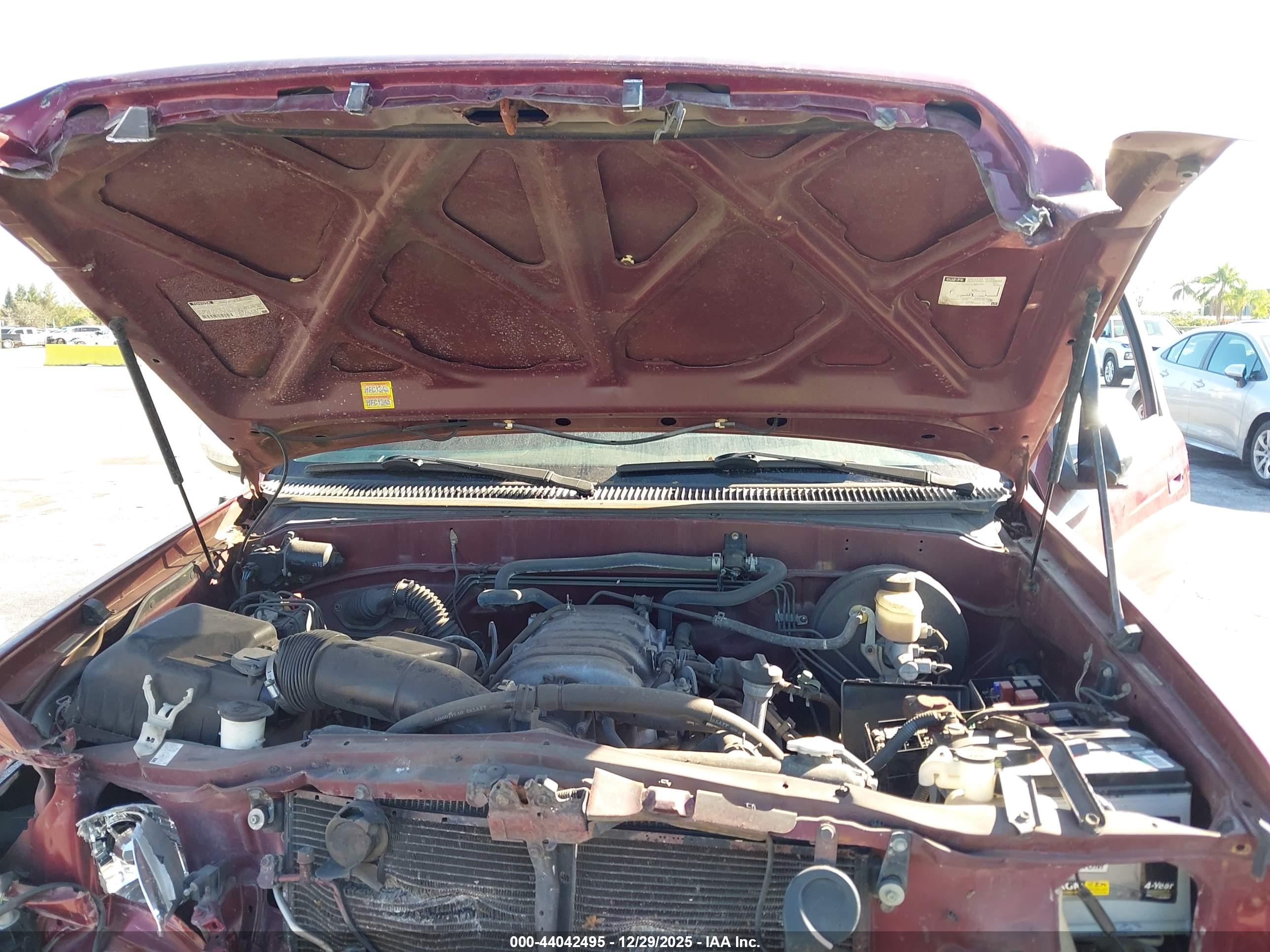 TOYOTA TUNDRA image 10