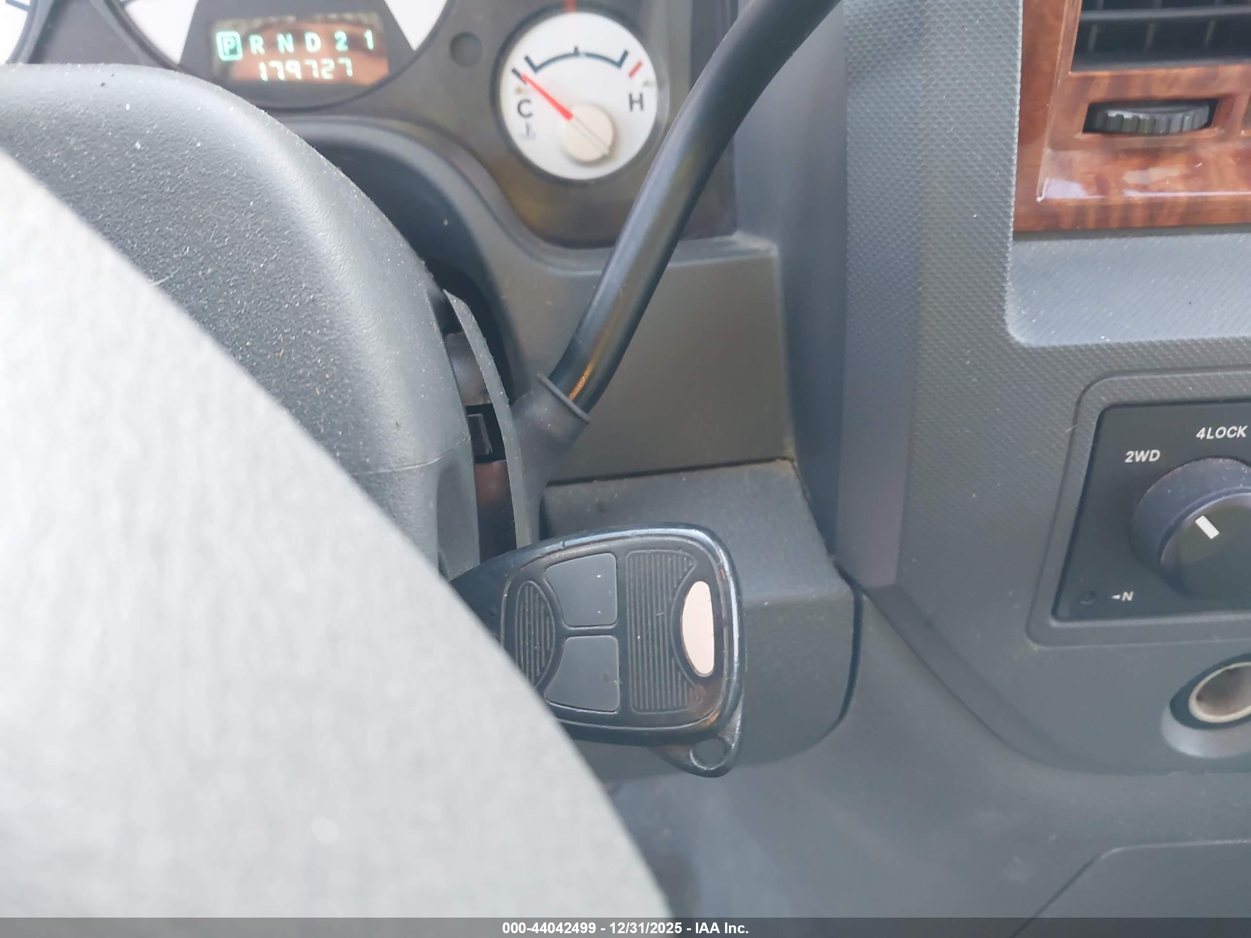 DODGE RAM image 11