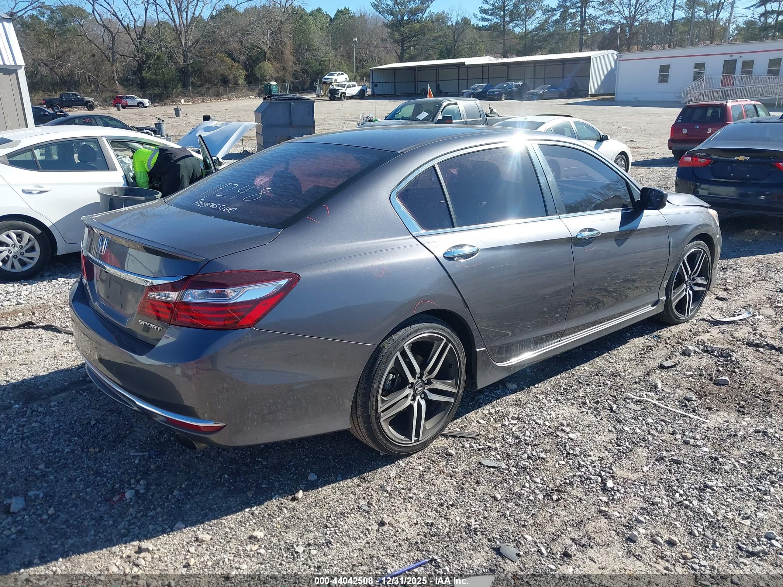 HONDA ACCORD image 4