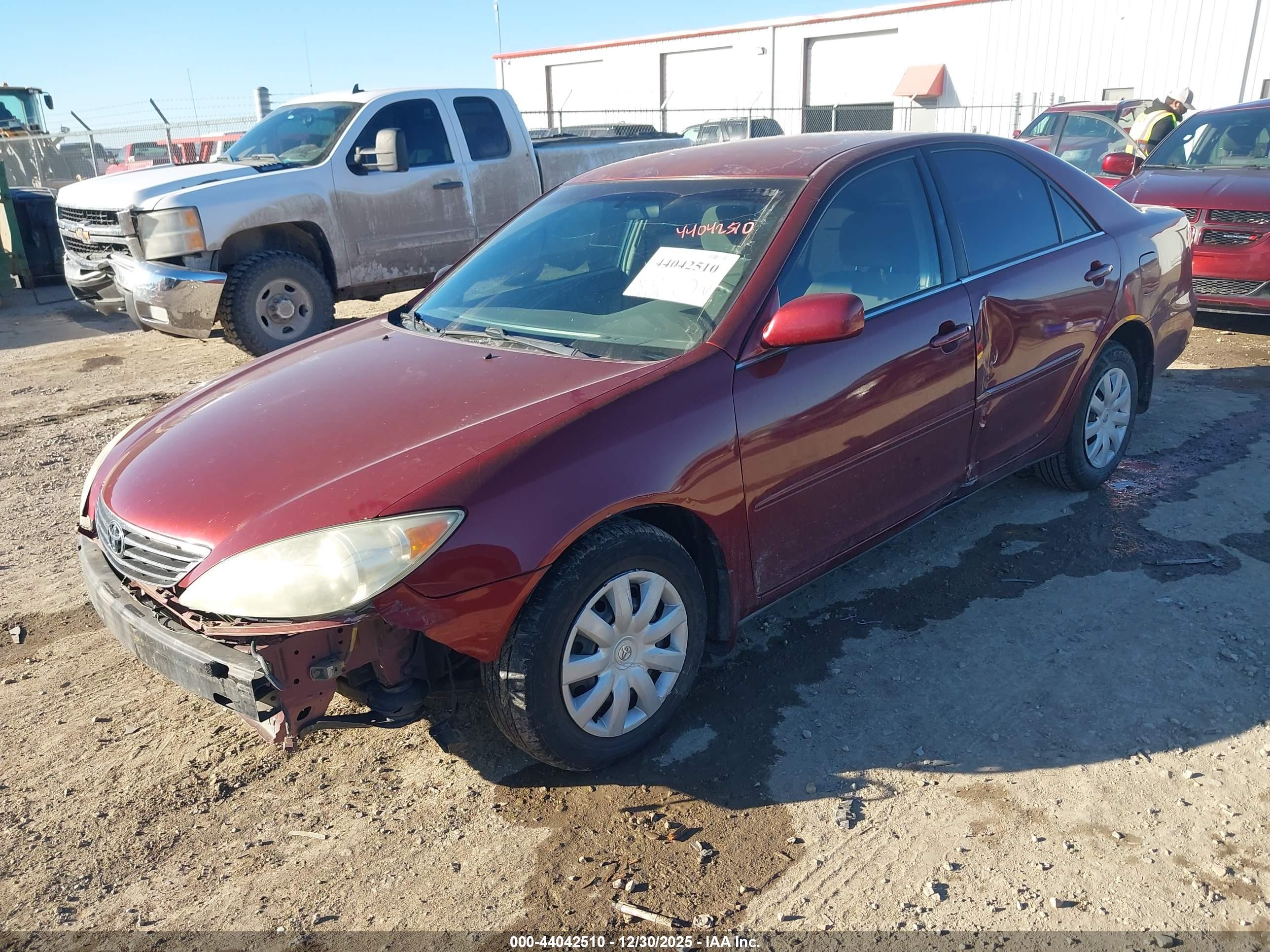 TOYOTA CAMRY image 2