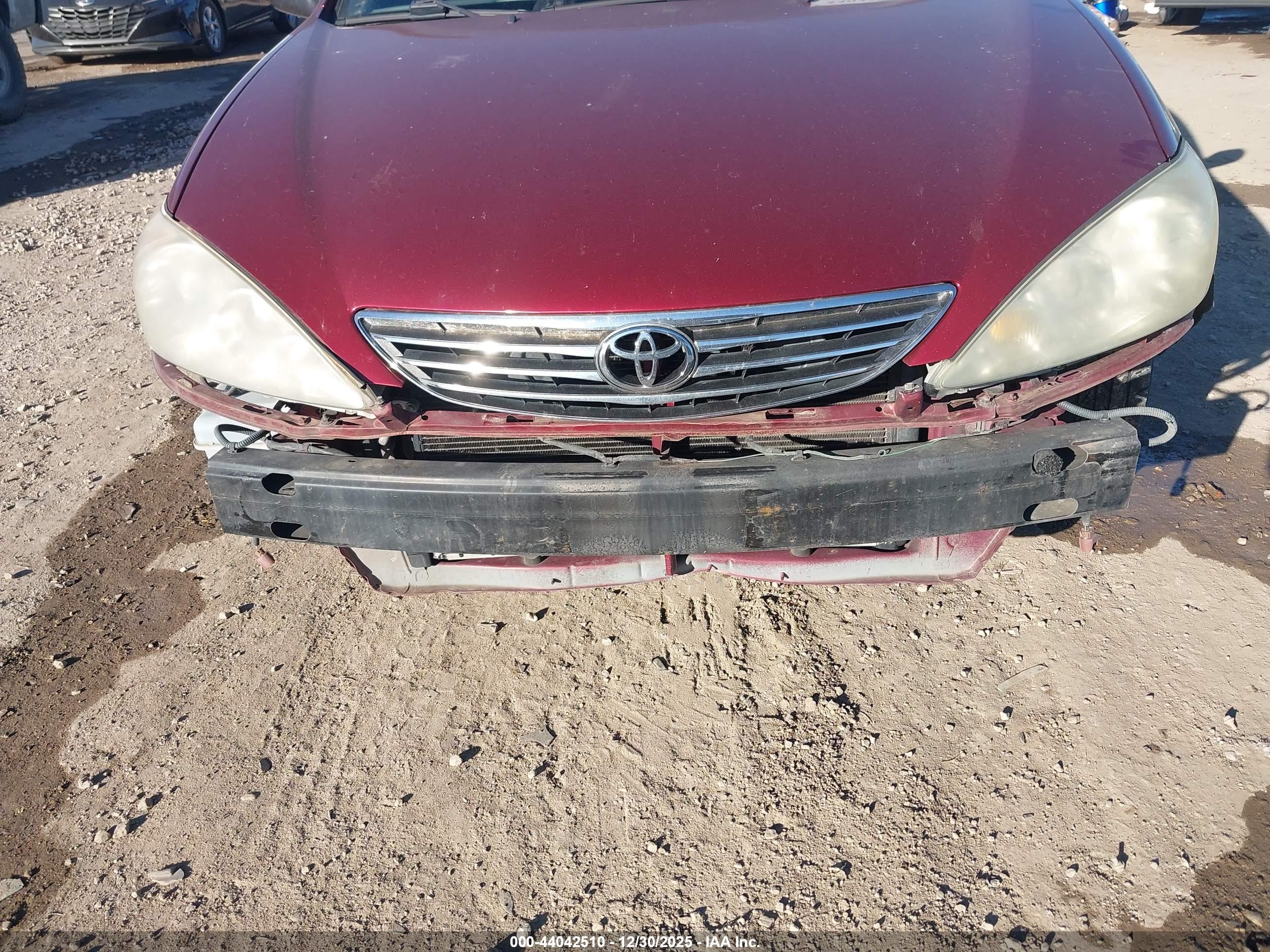 TOYOTA CAMRY image 6