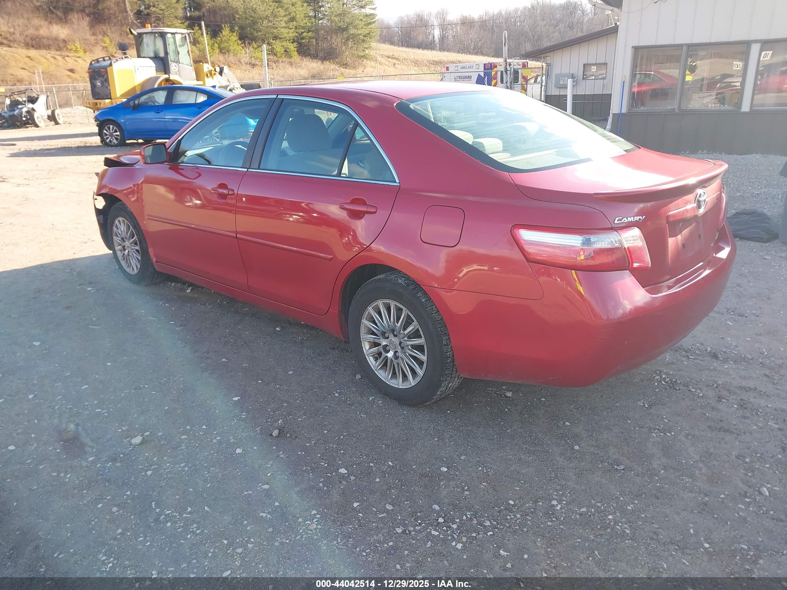 TOYOTA CAMRY image 3