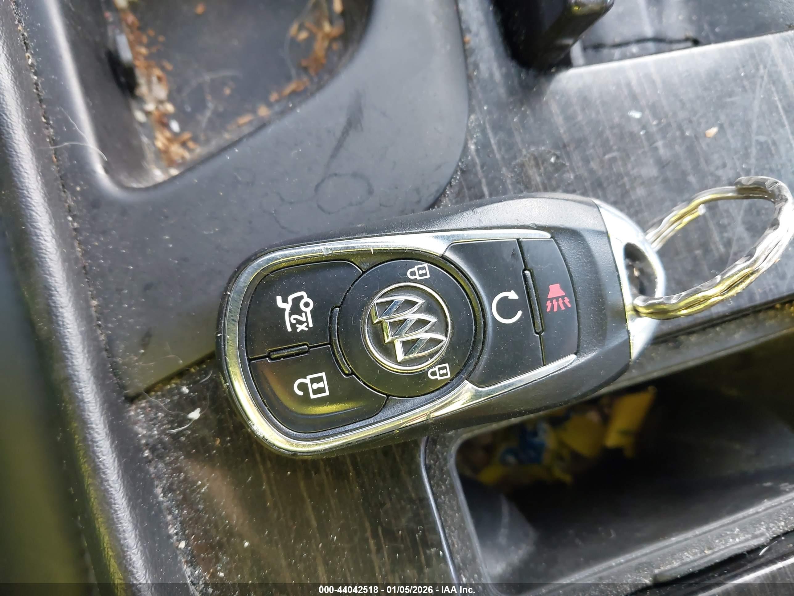 BUICK LACROSSE image 11