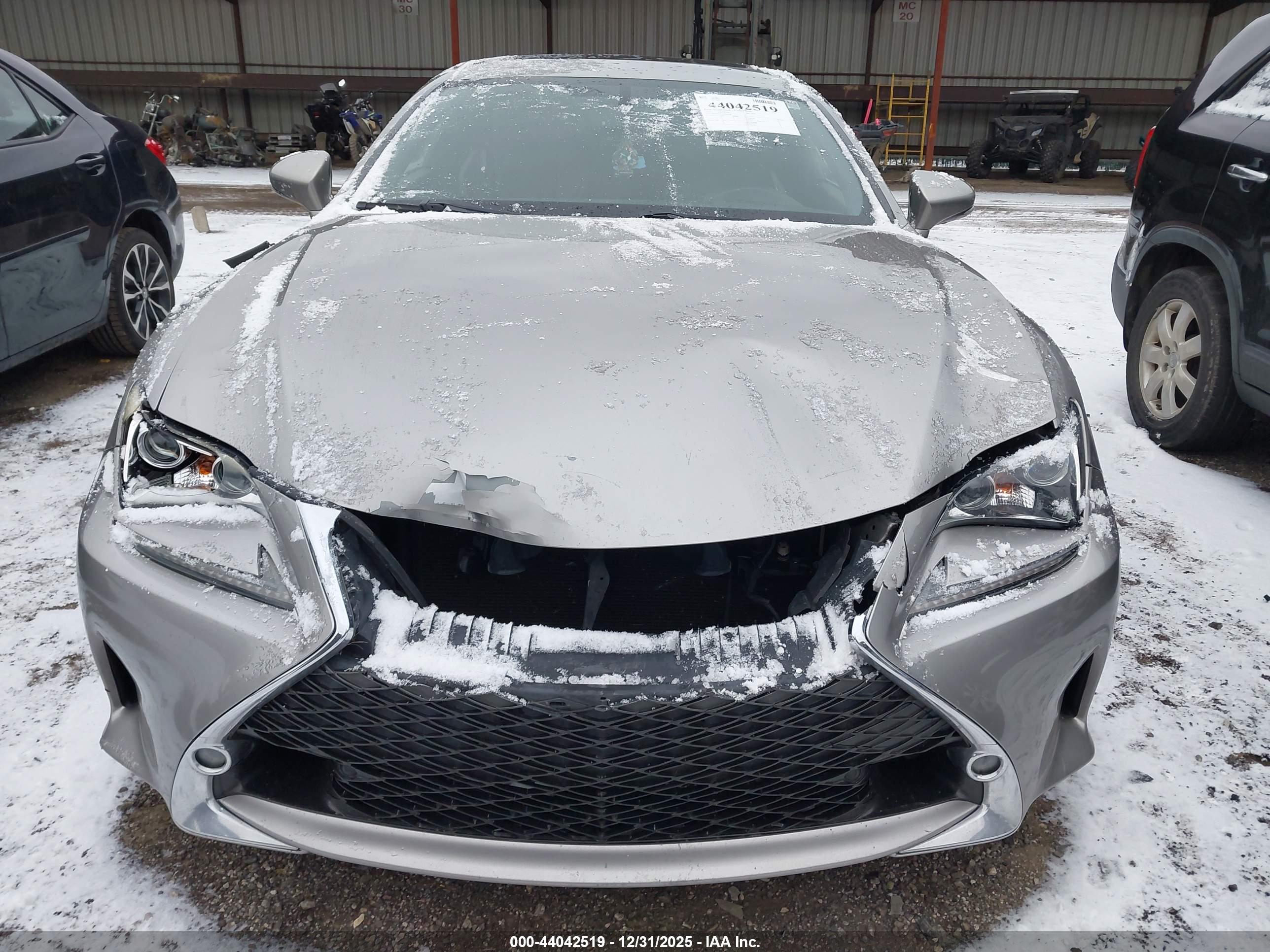 LEXUS RC image 6