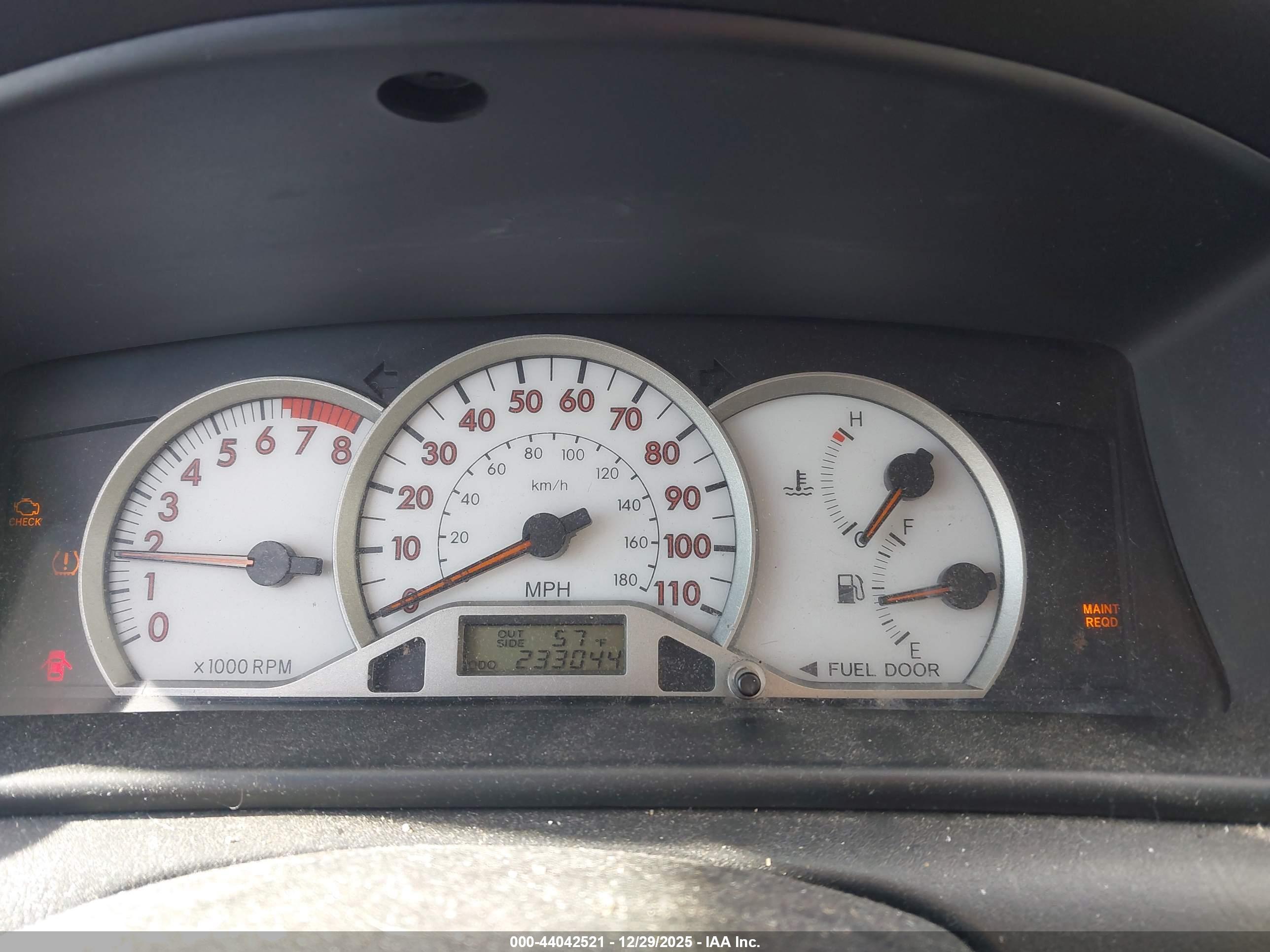 TOYOTA COROLLA image 7
