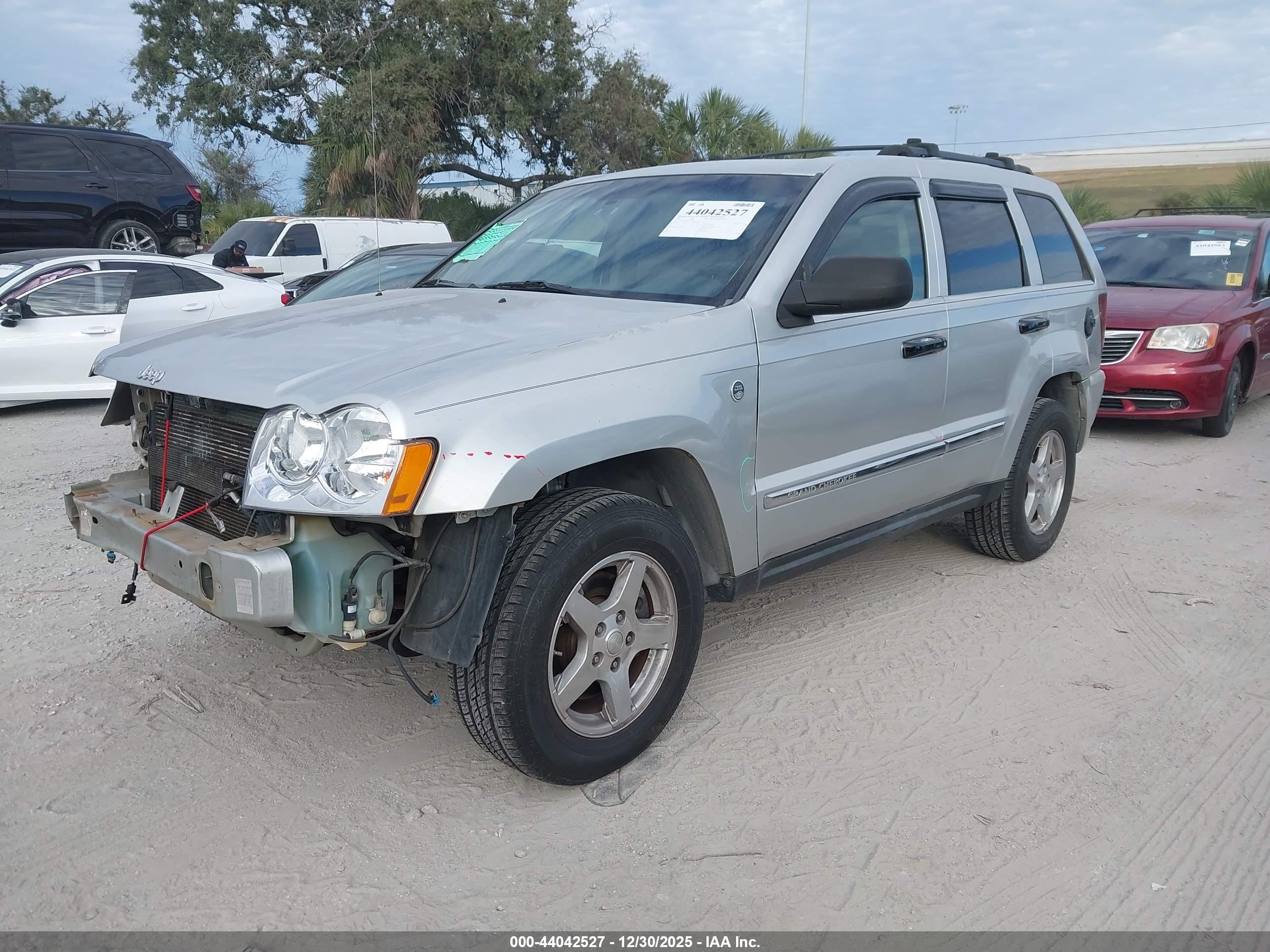 JEEP GRAND image 2