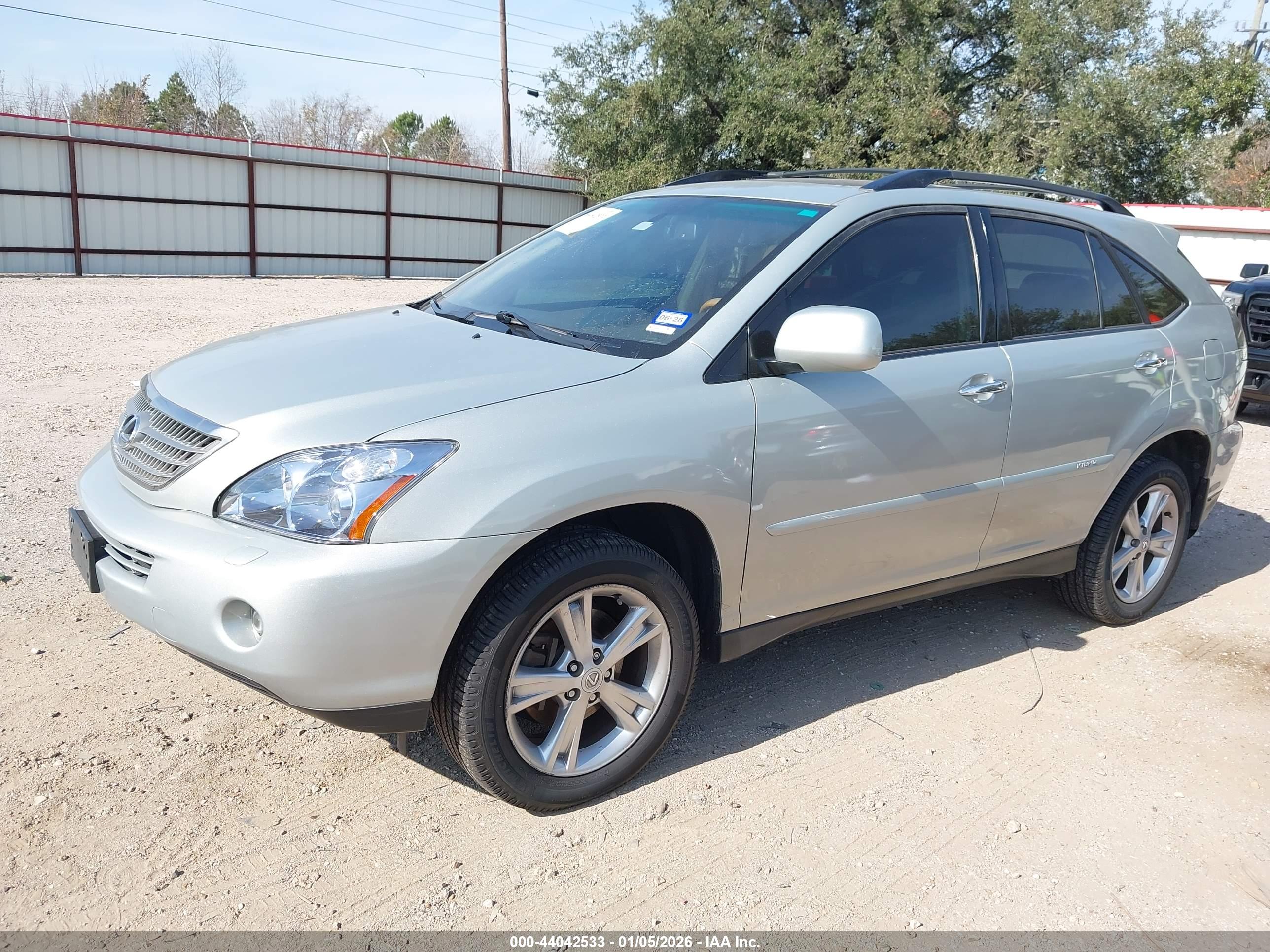LEXUS RX image 2