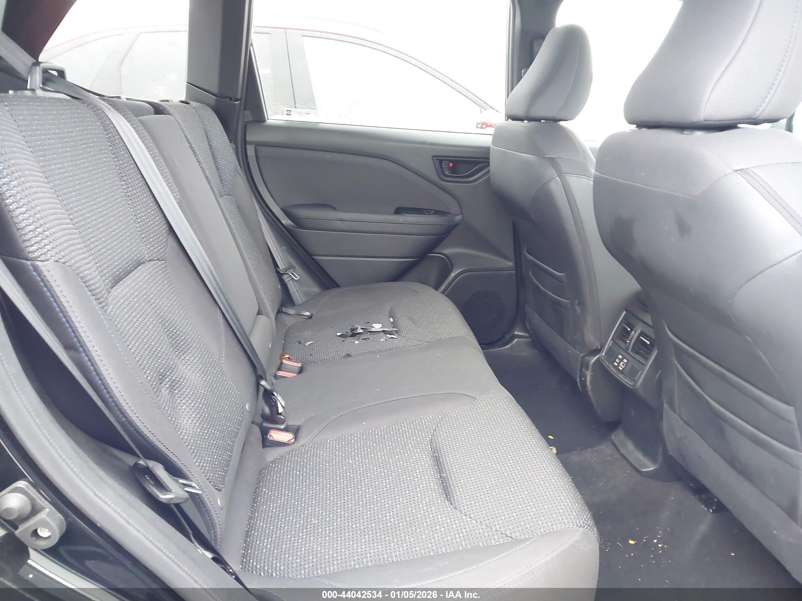 SUBARU FORESTER image 8