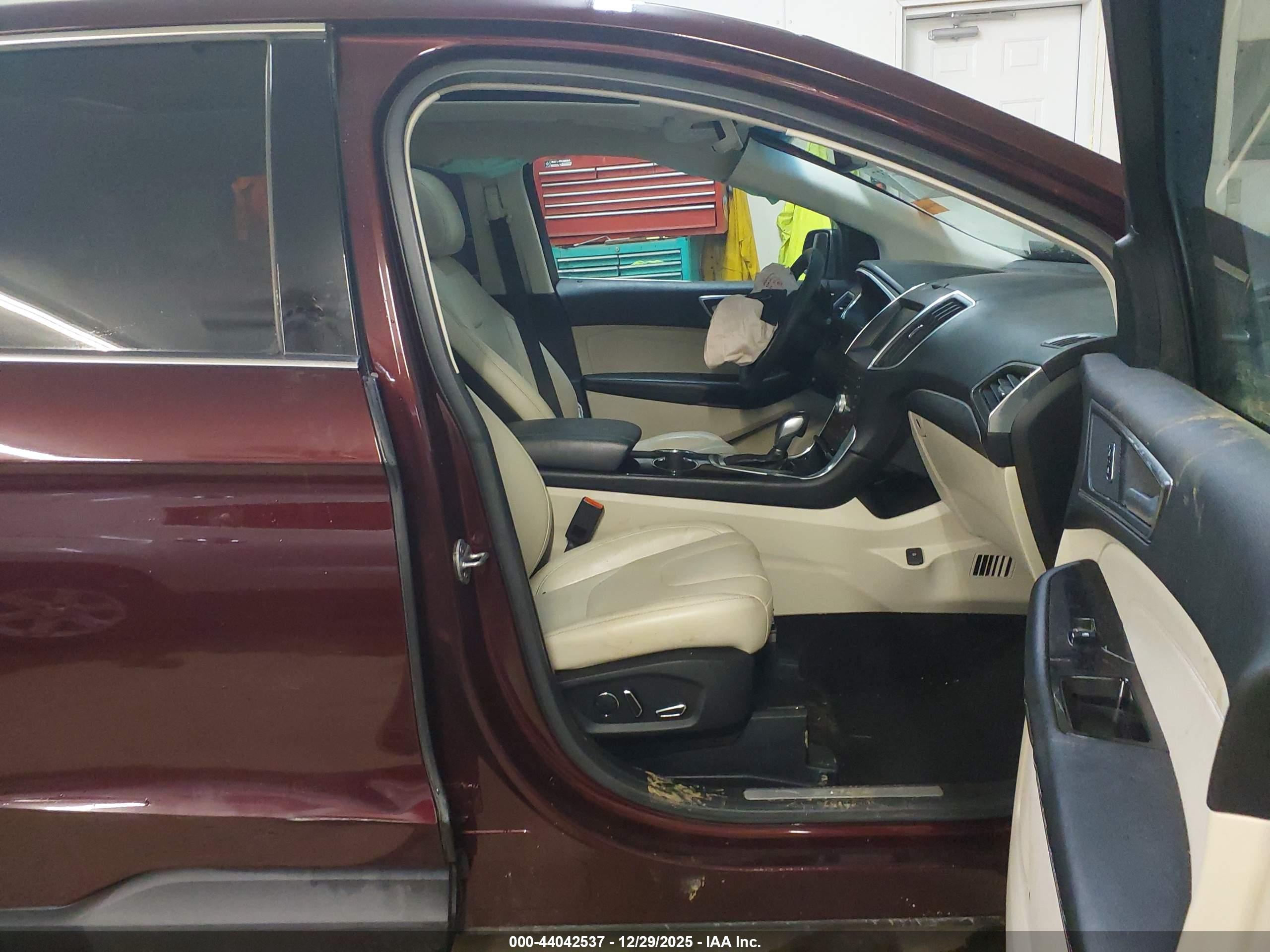 FORD EDGE image 5
