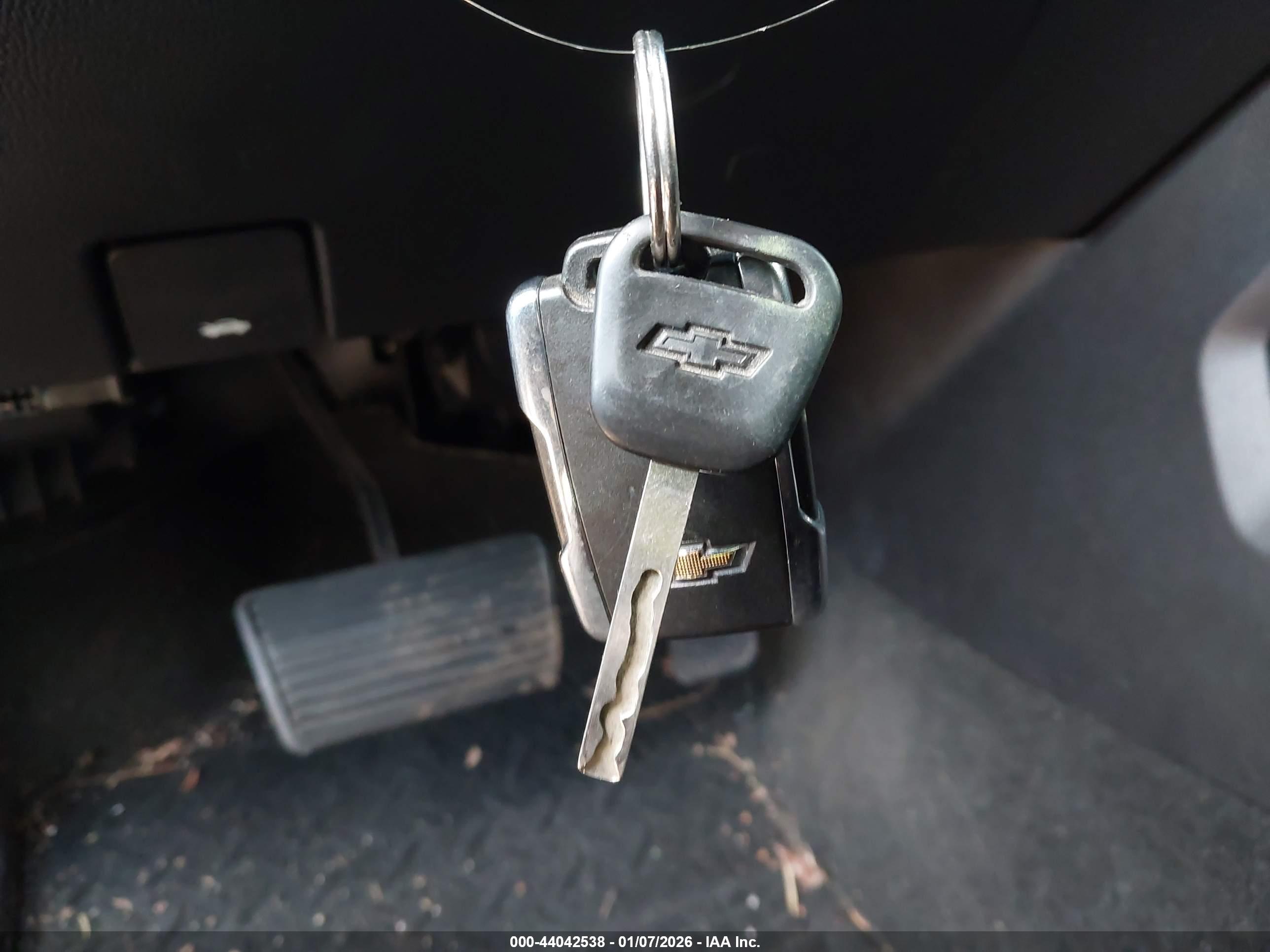 CHEVROLET SILVERADO image 11