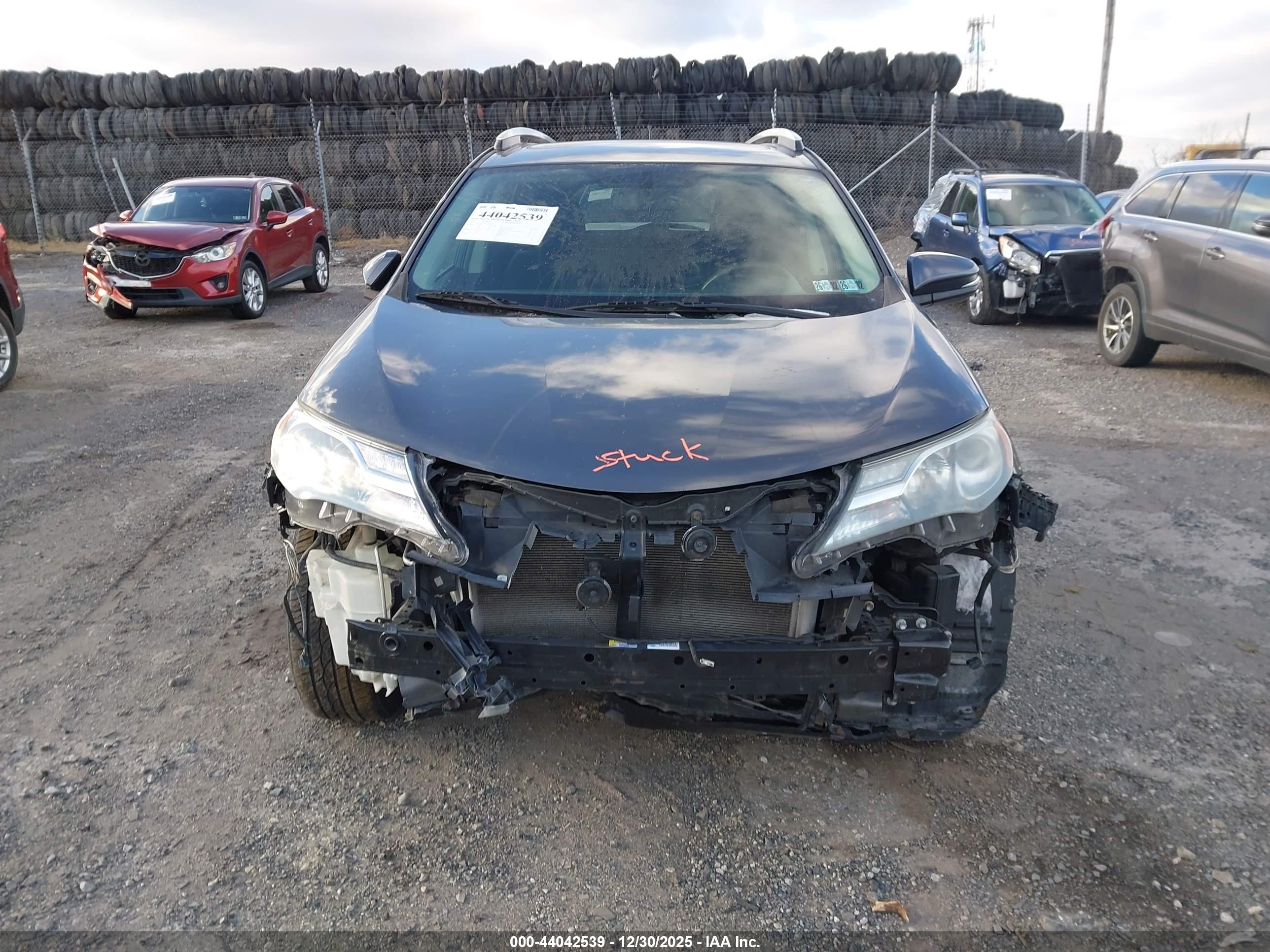 TOYOTA RAV4 image 6