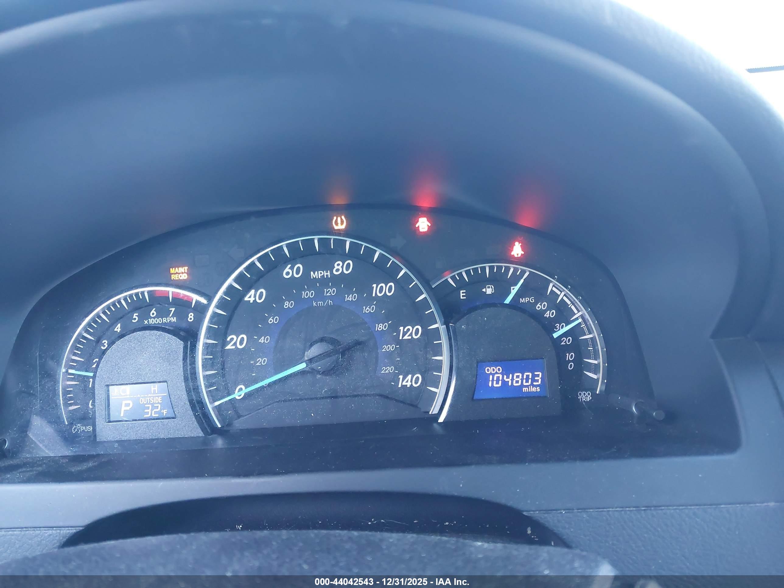 TOYOTA CAMRY image 7