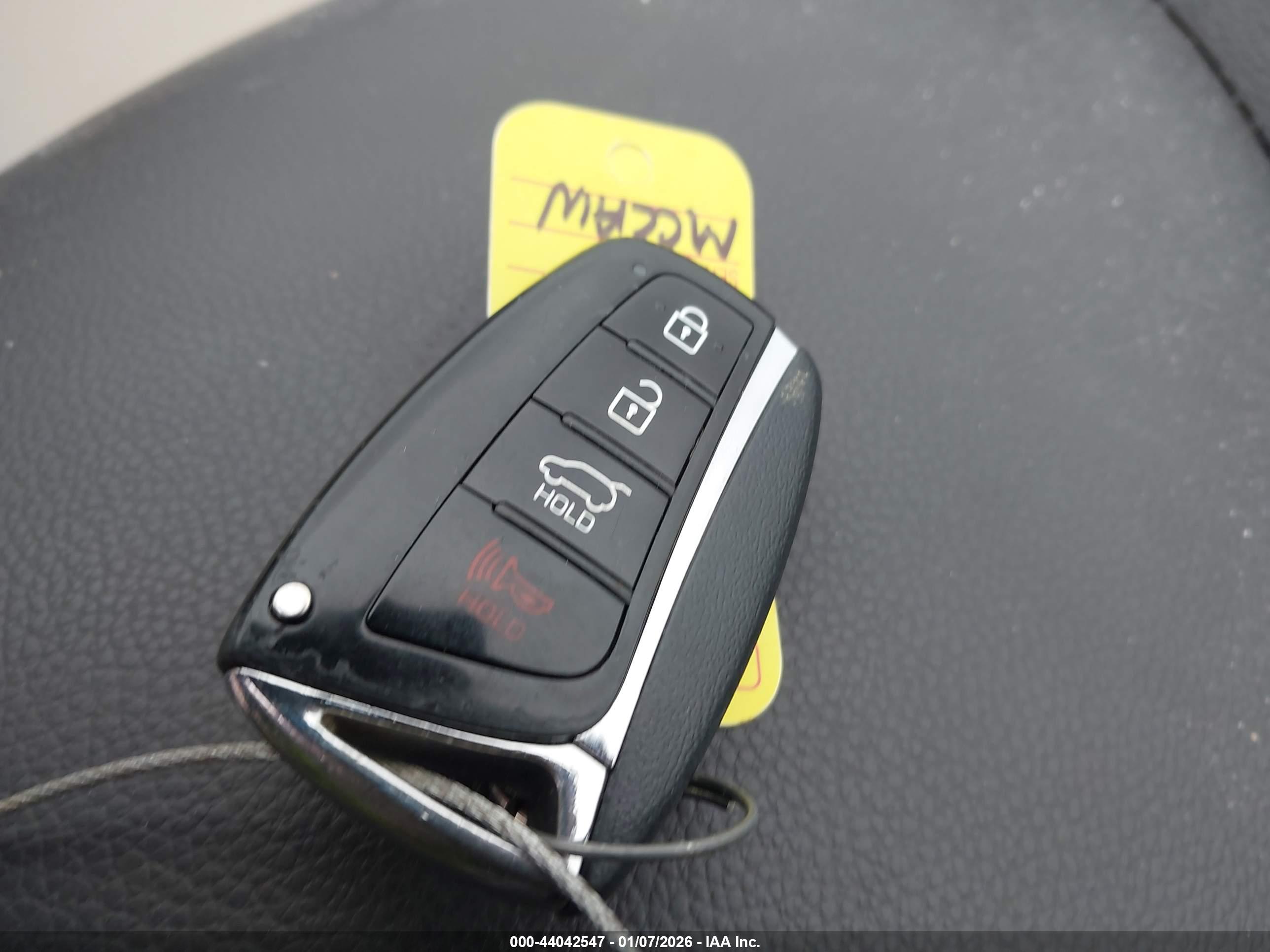 HYUNDAI SANTA image 11