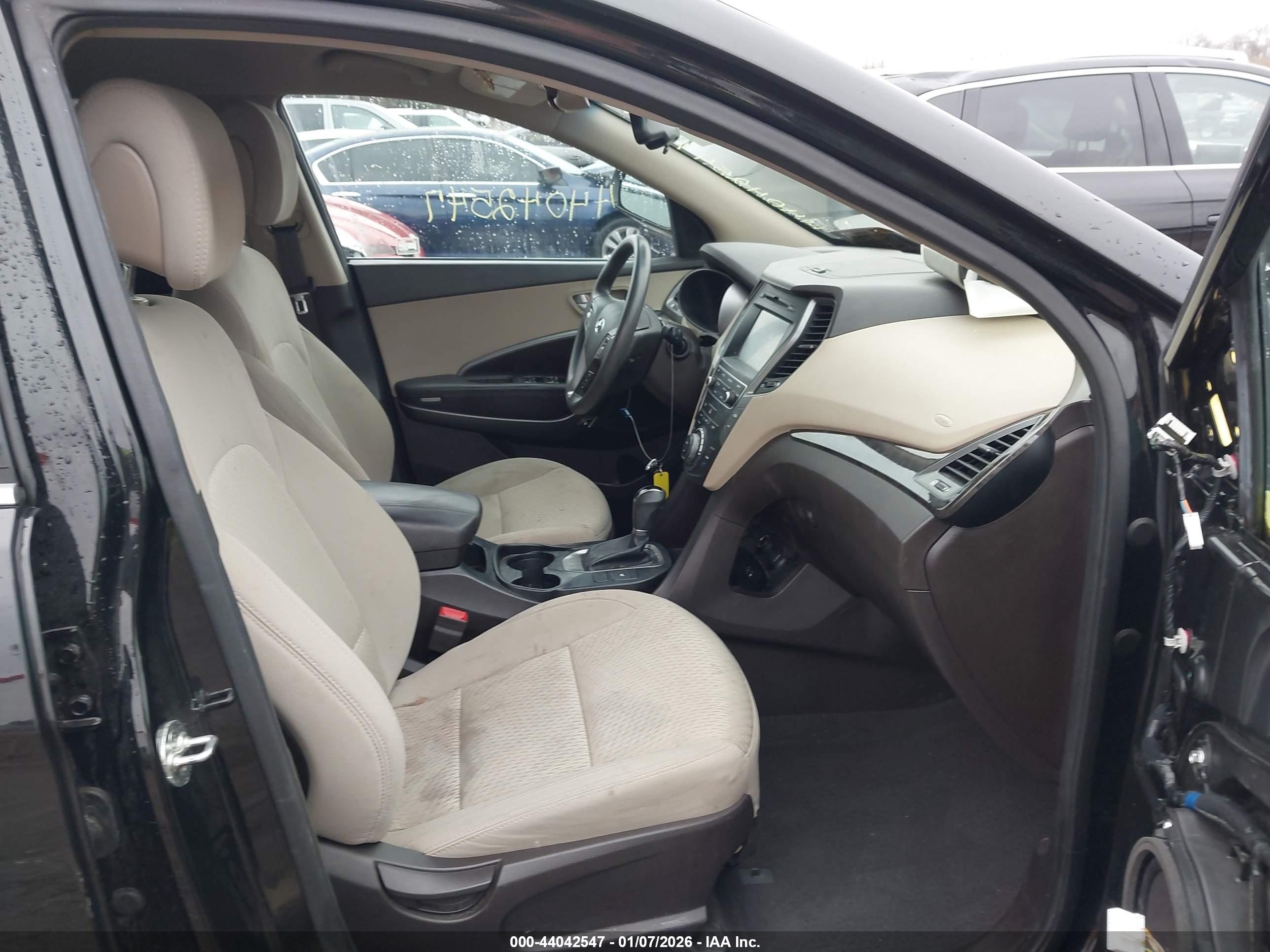 HYUNDAI SANTA image 5