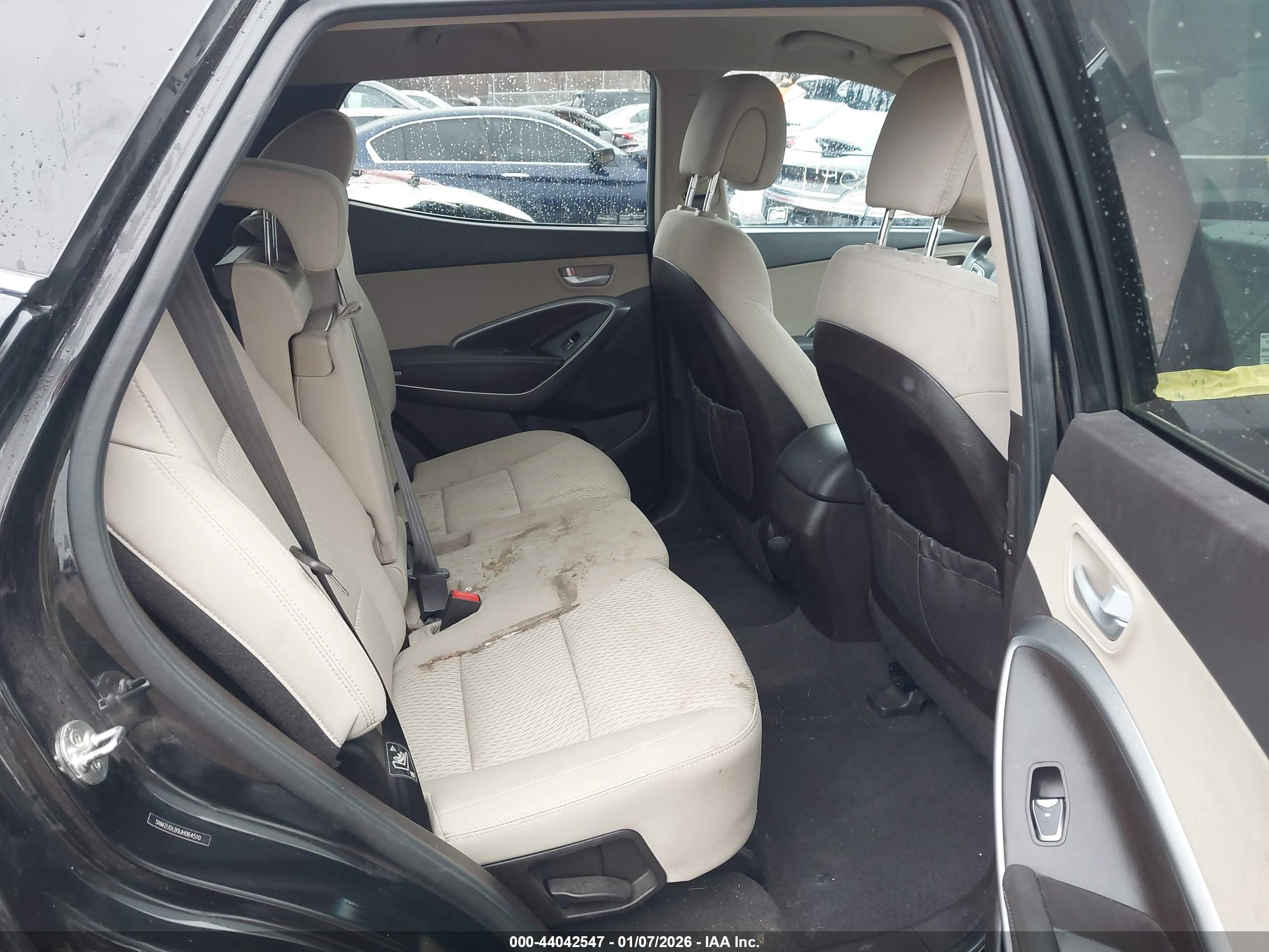 HYUNDAI SANTA image 8