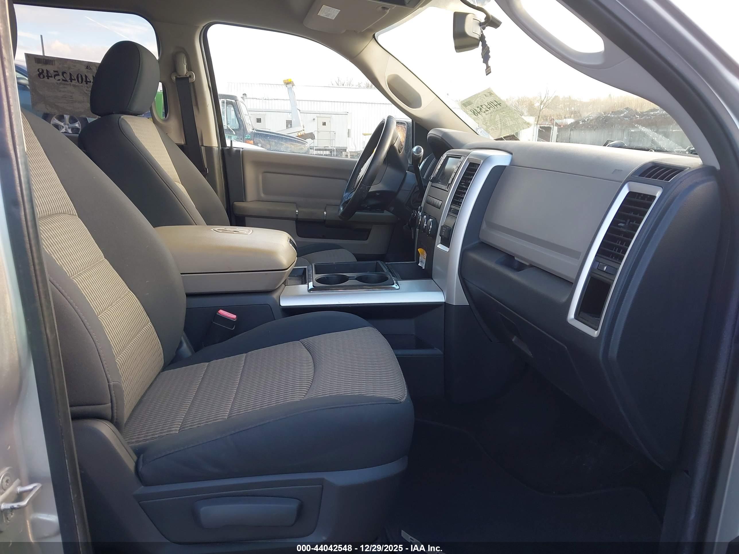 RAM 2500 image 5