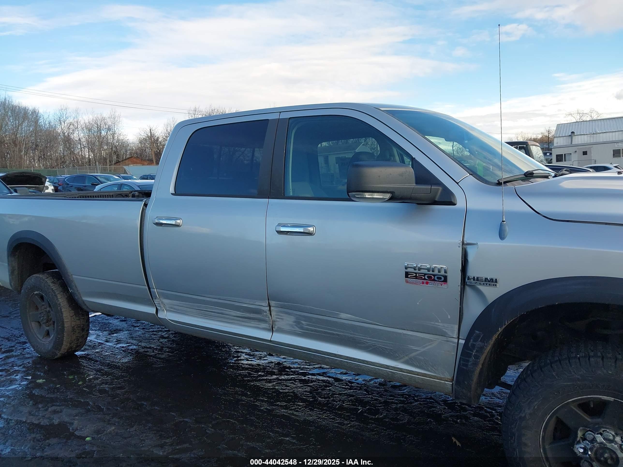 RAM 2500 image 6