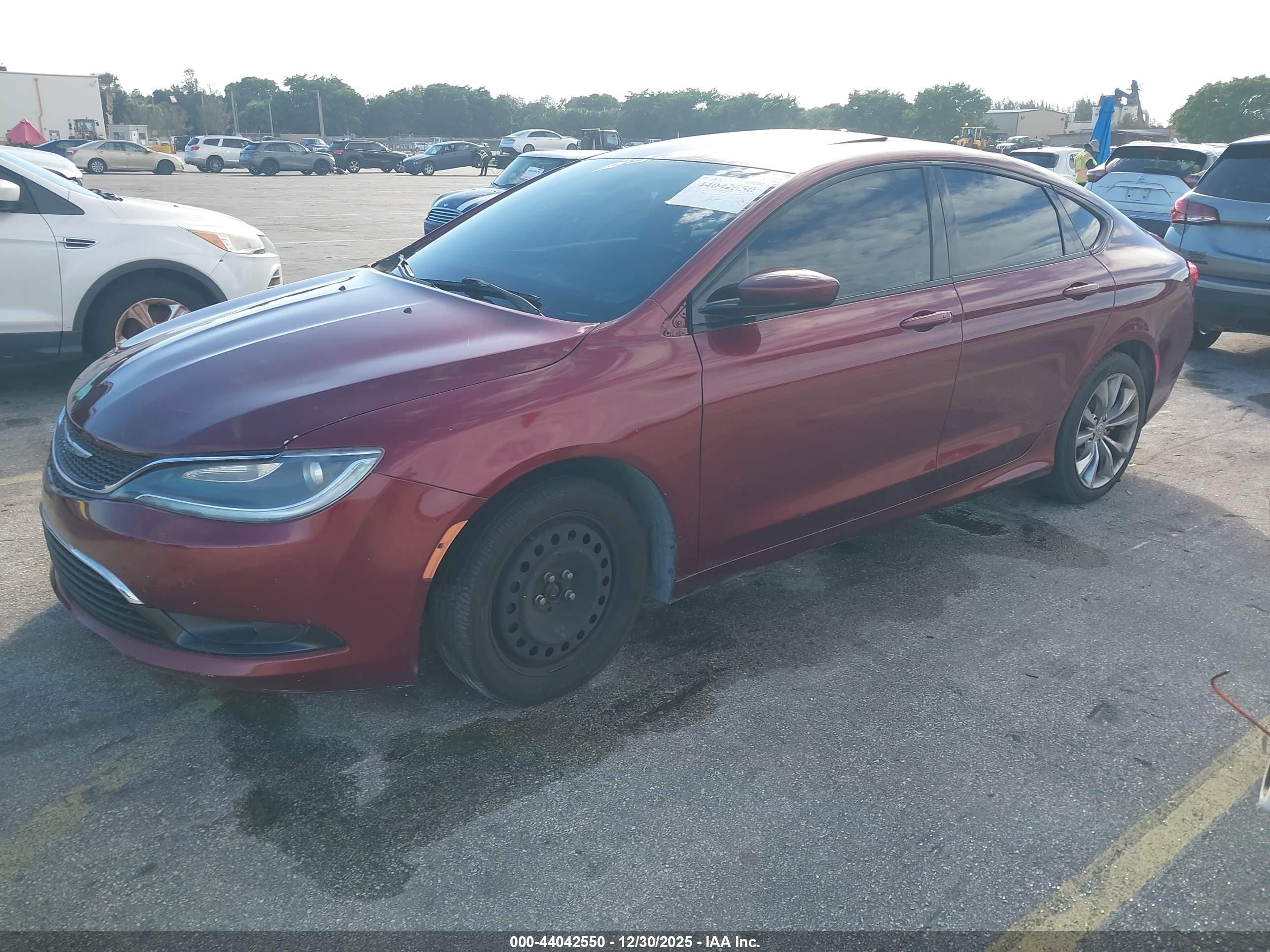 CHRYSLER 200 image 2