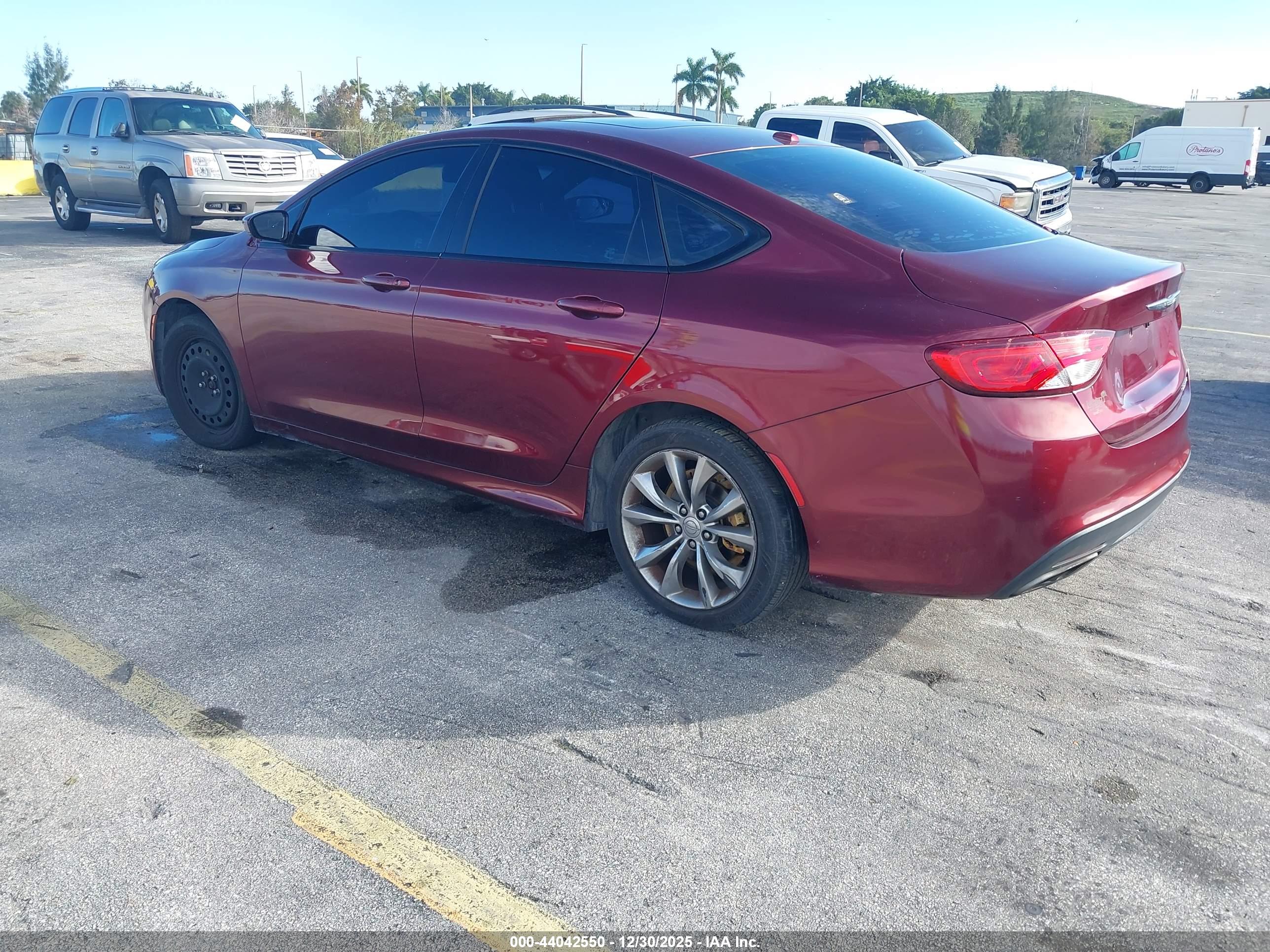 CHRYSLER 200 image 3