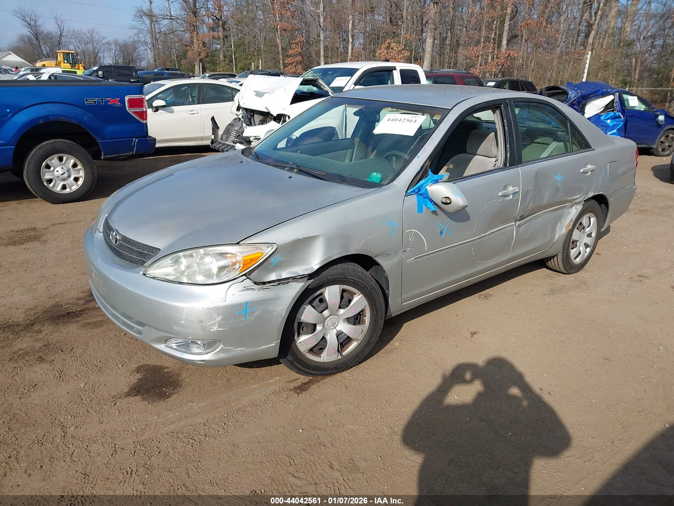 TOYOTA CAMRY image 2