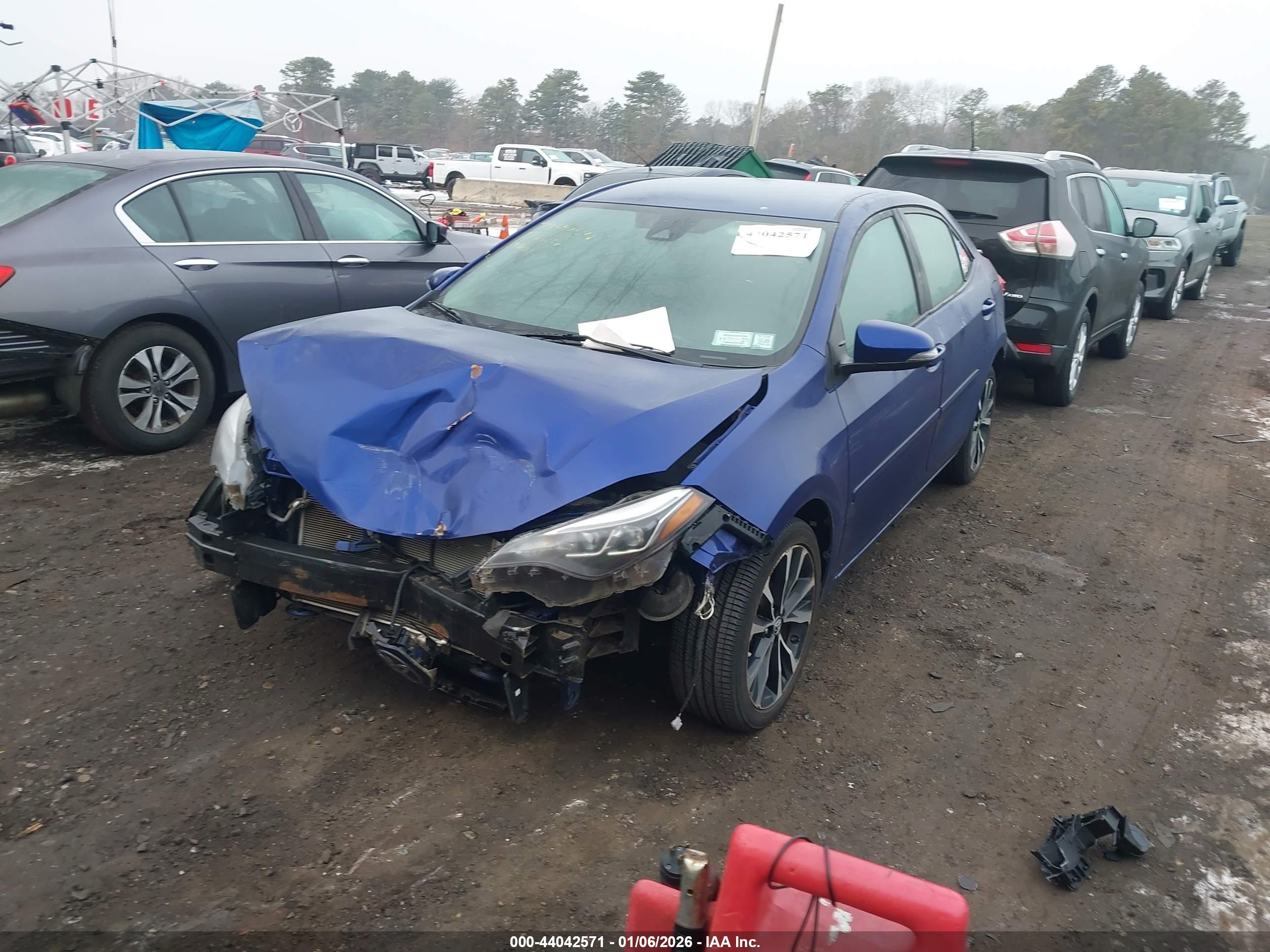 TOYOTA COROLLA image 2