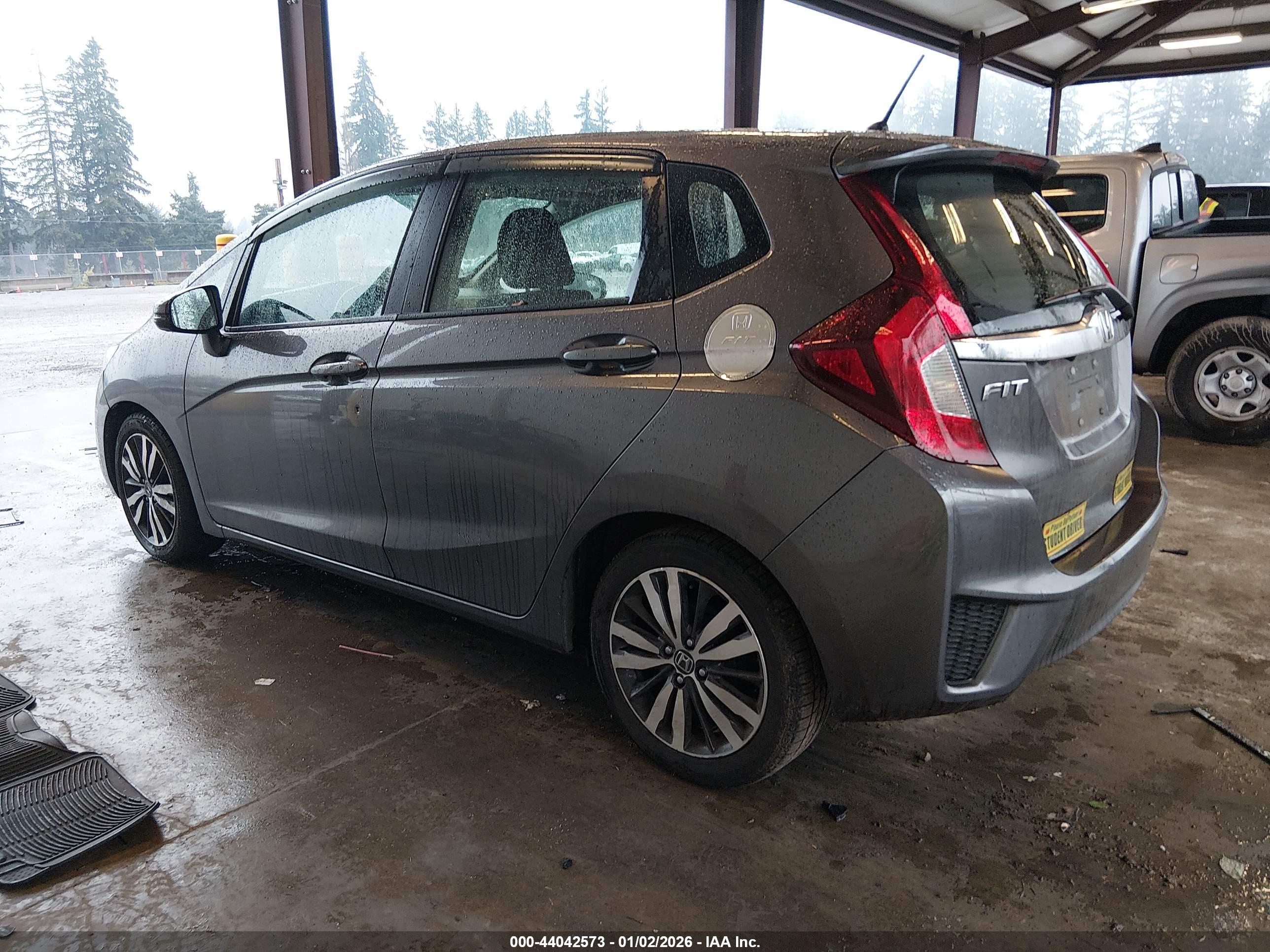 HONDA FIT image 3