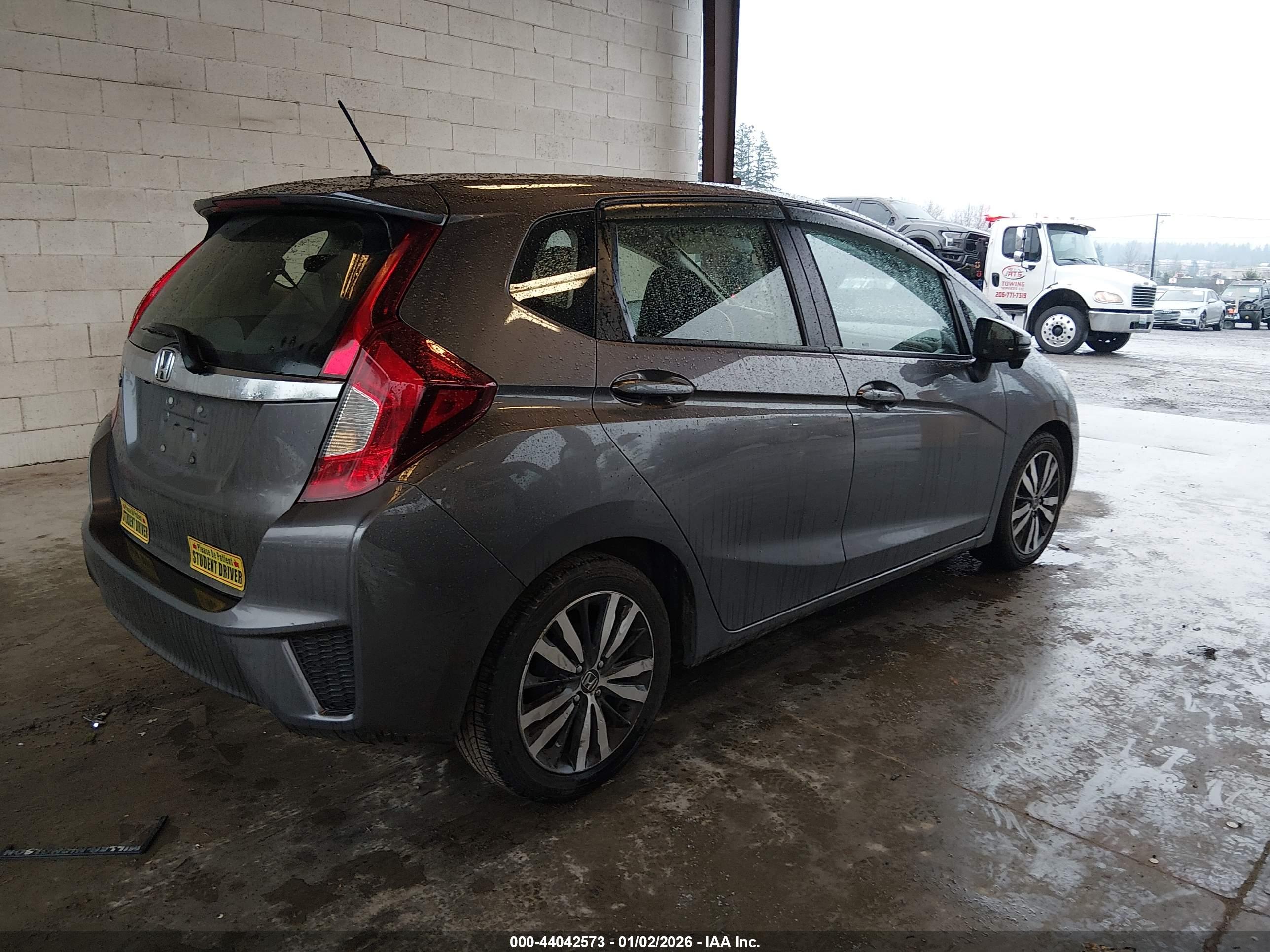 HONDA FIT image 4
