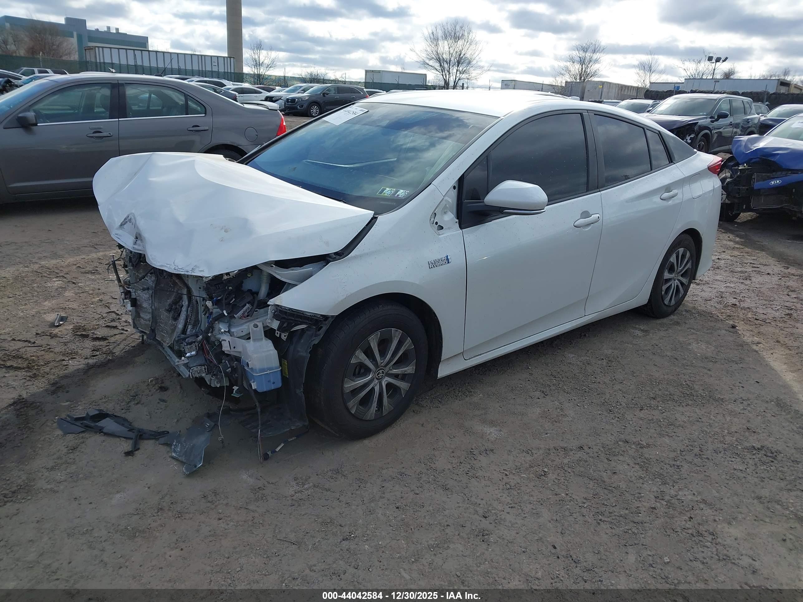 TOYOTA PRIUS image 2