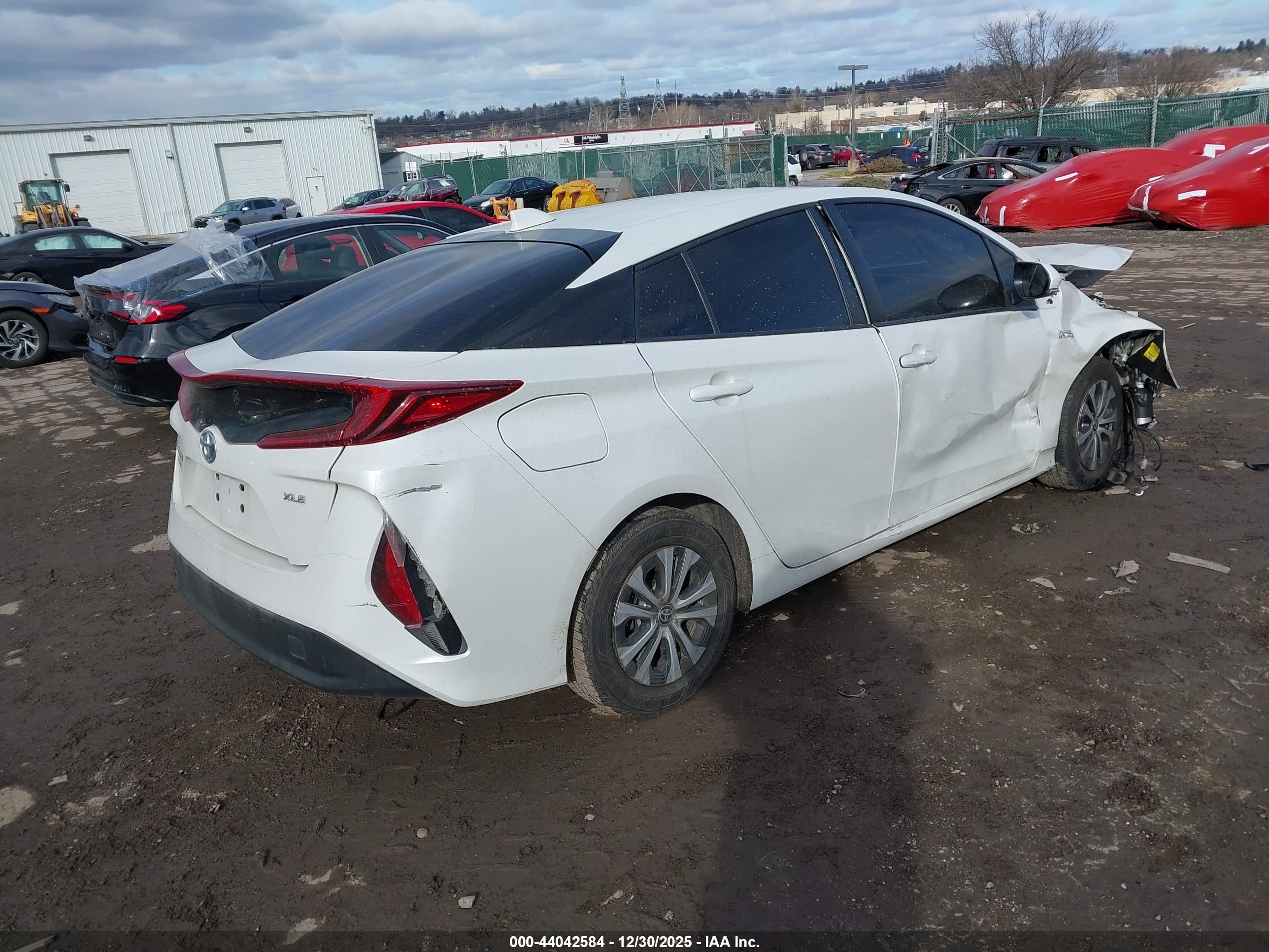 TOYOTA PRIUS image 4