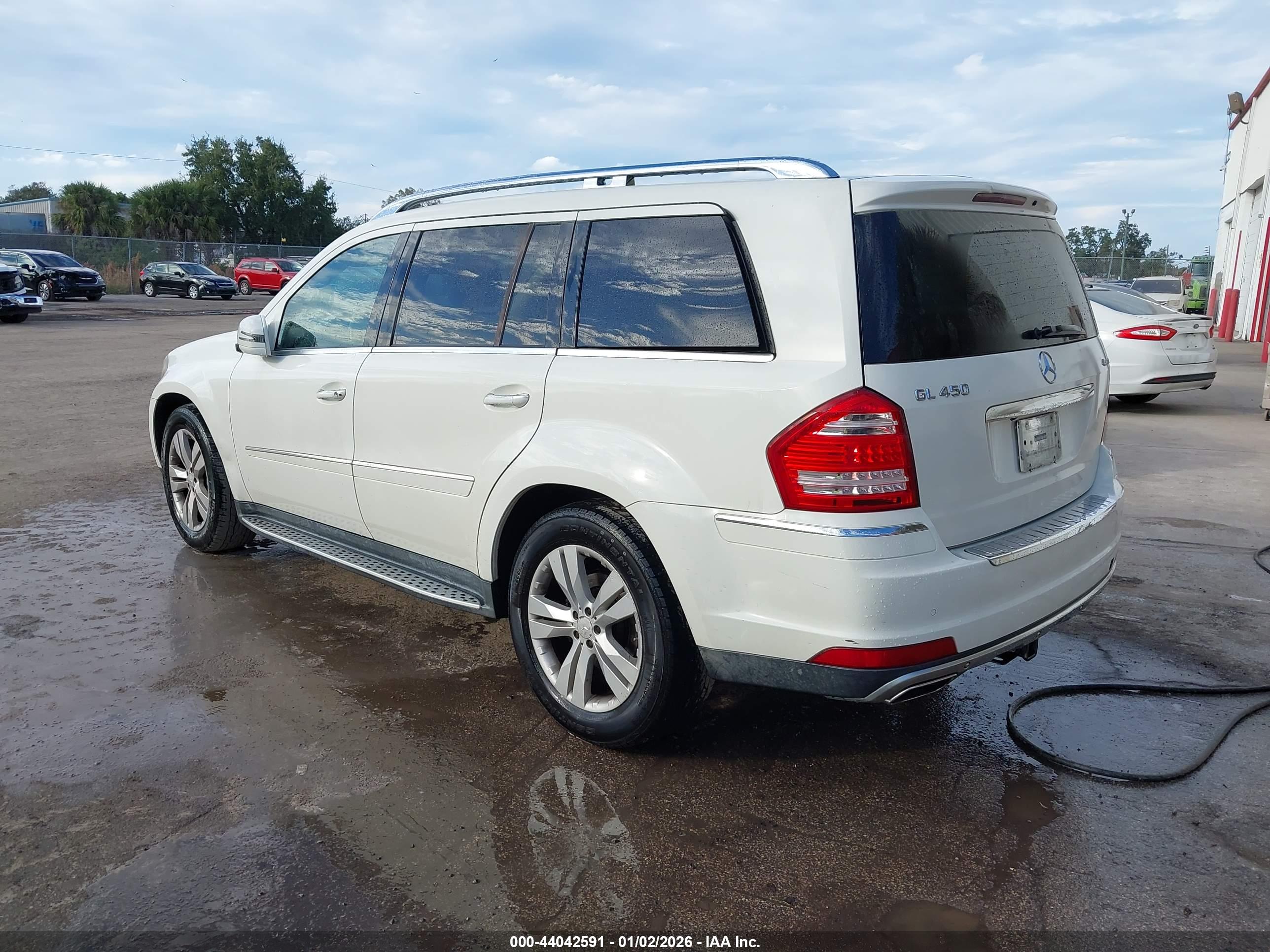 MERCEDES-BENZ GL image 3