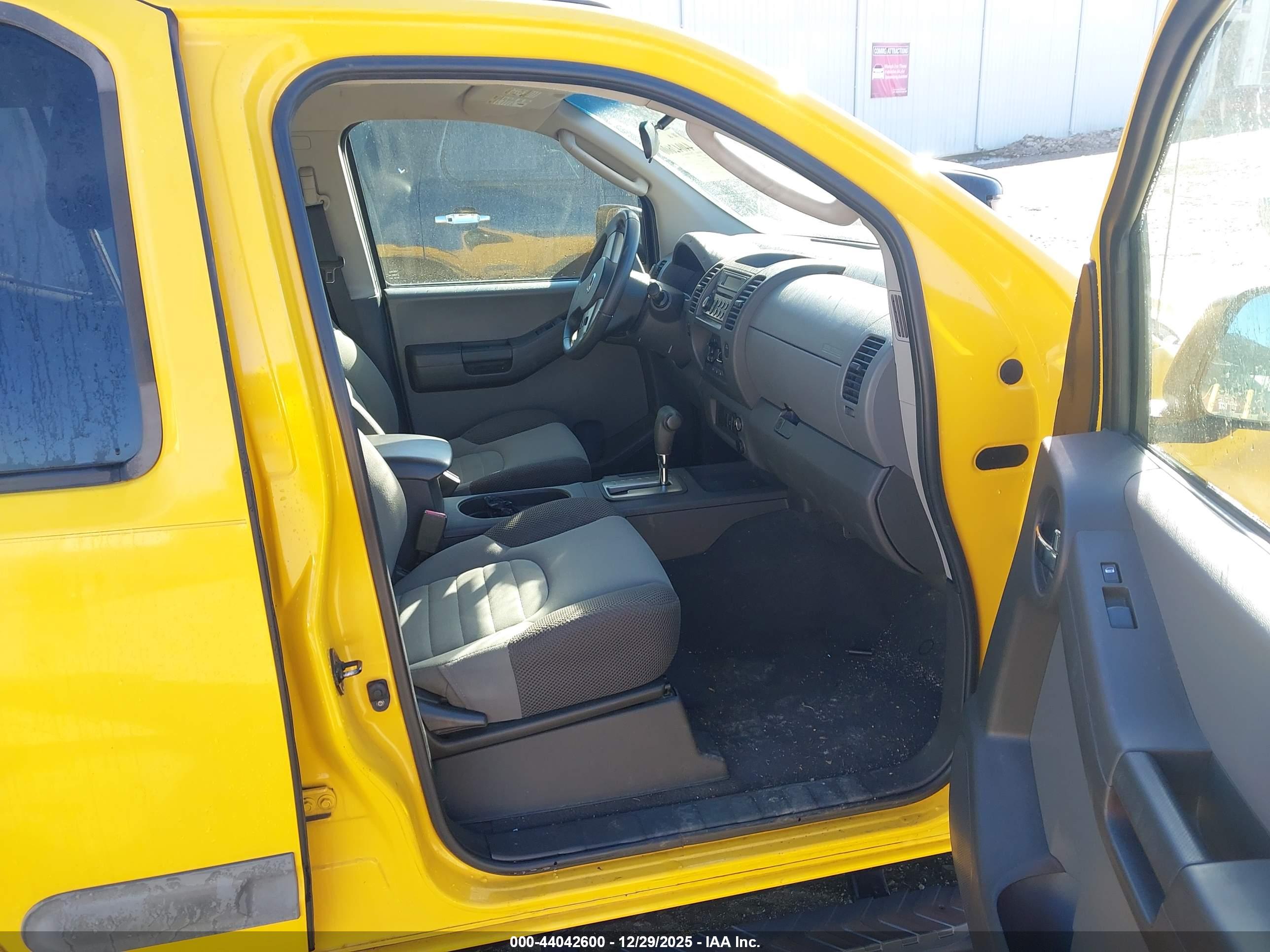 NISSAN XTERRA image 5