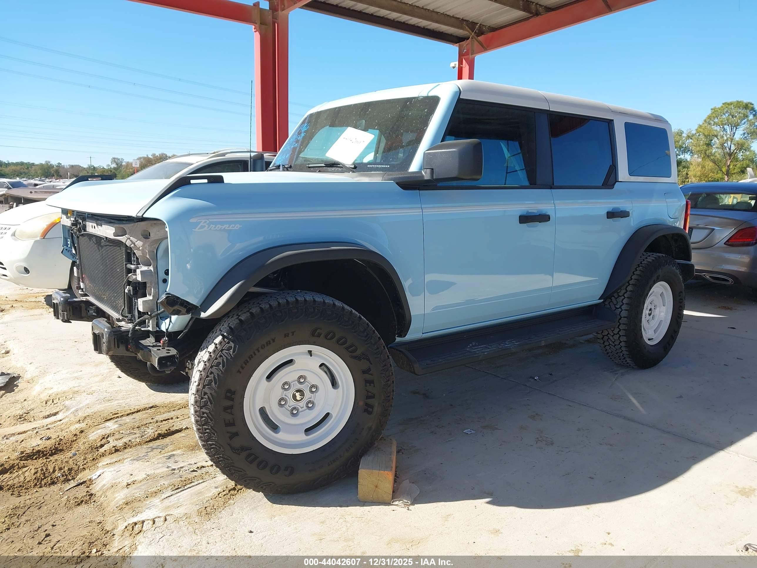 FORD BRONCO image 2