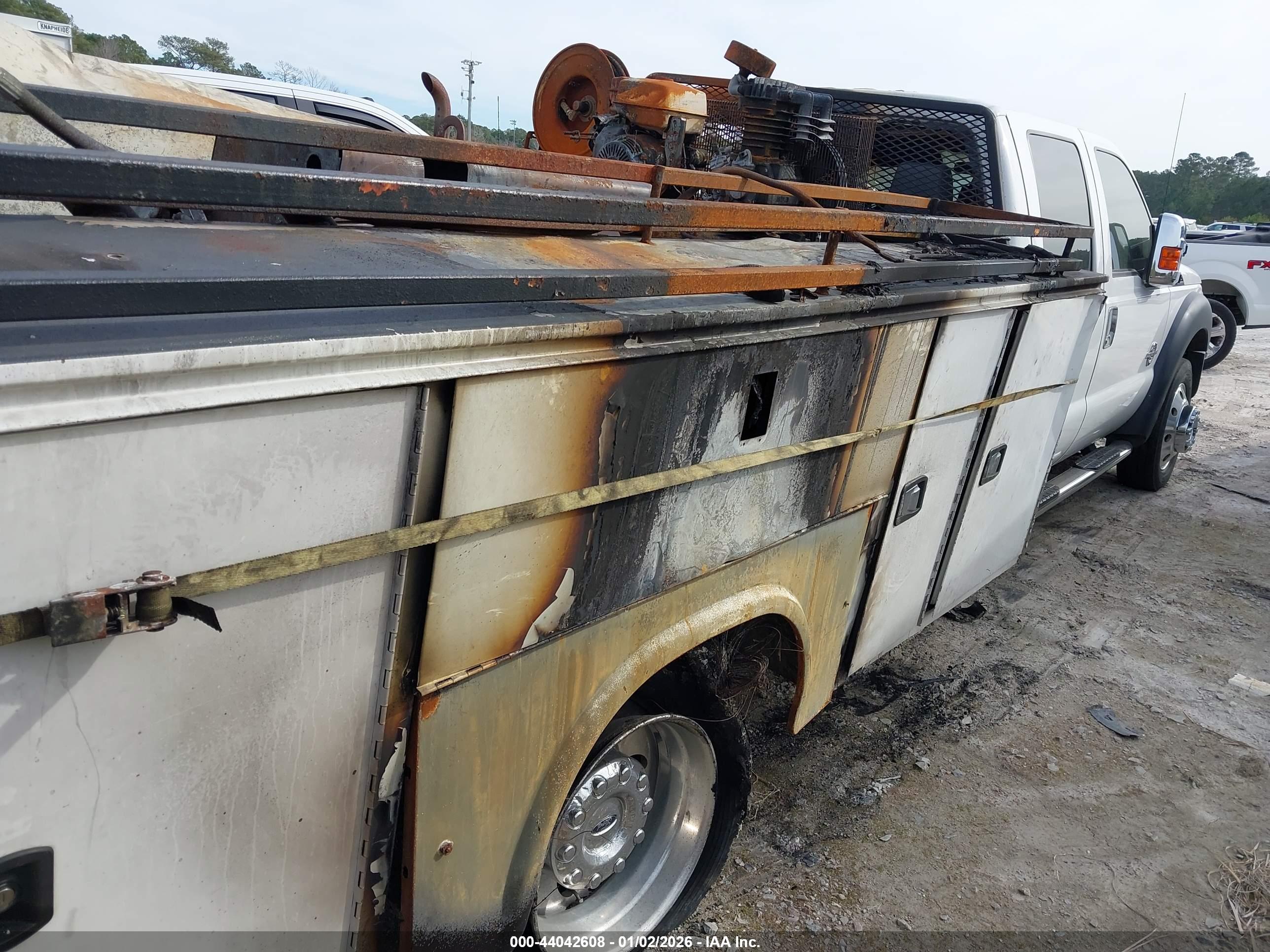 FORD F-450 image 4