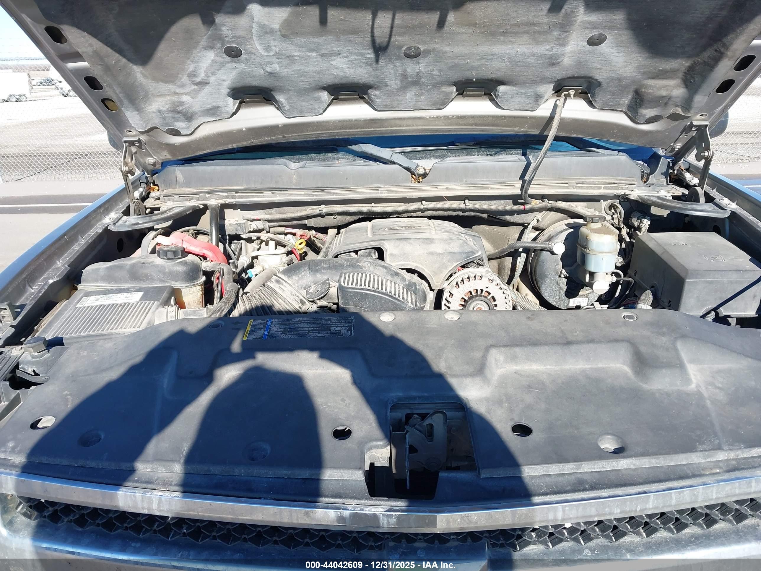CHEVROLET SILVERADO image 10