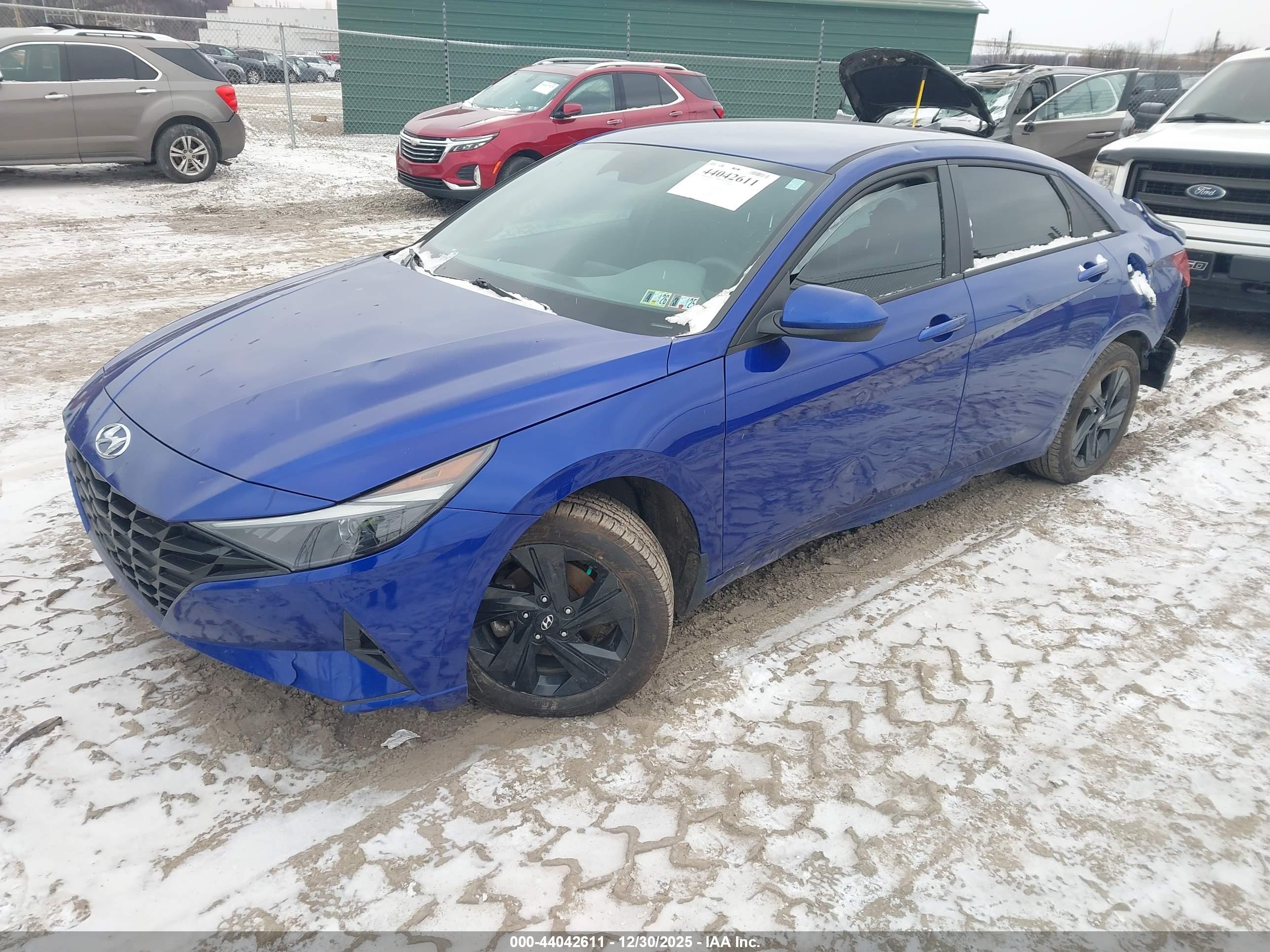 HYUNDAI ELANTRA image 2