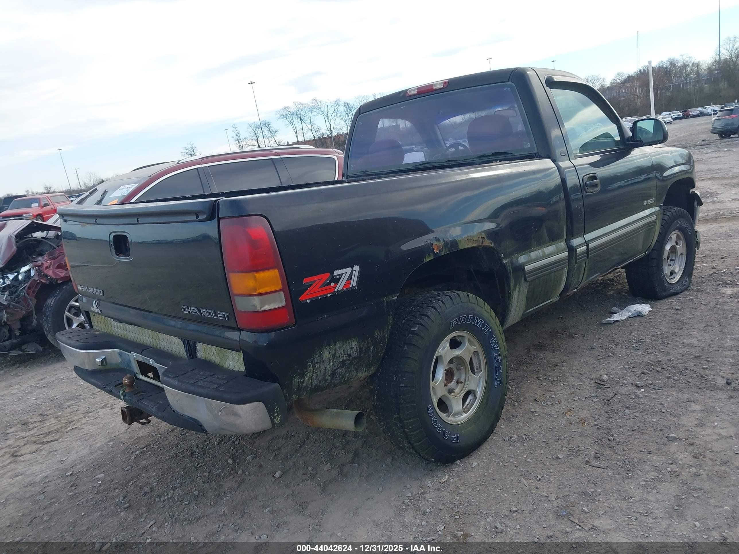 CHEVROLET SILVERADO image 4