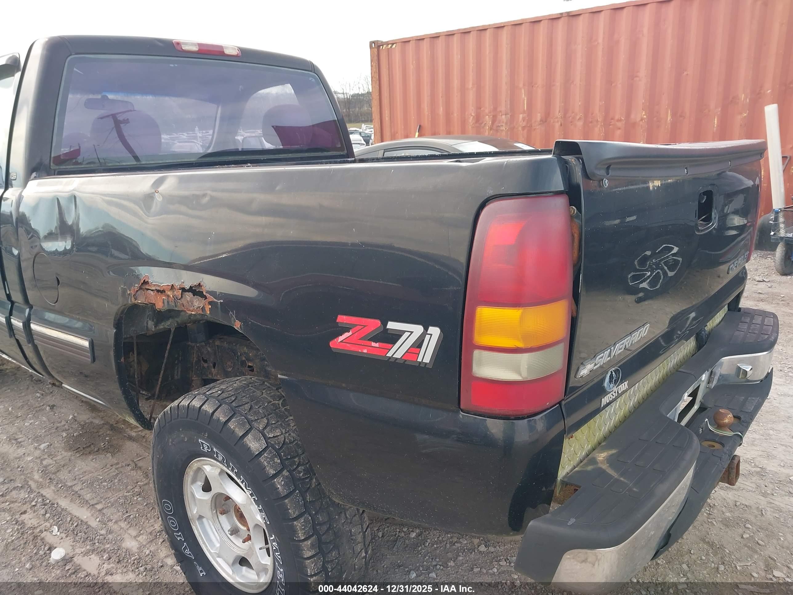 CHEVROLET SILVERADO image 6