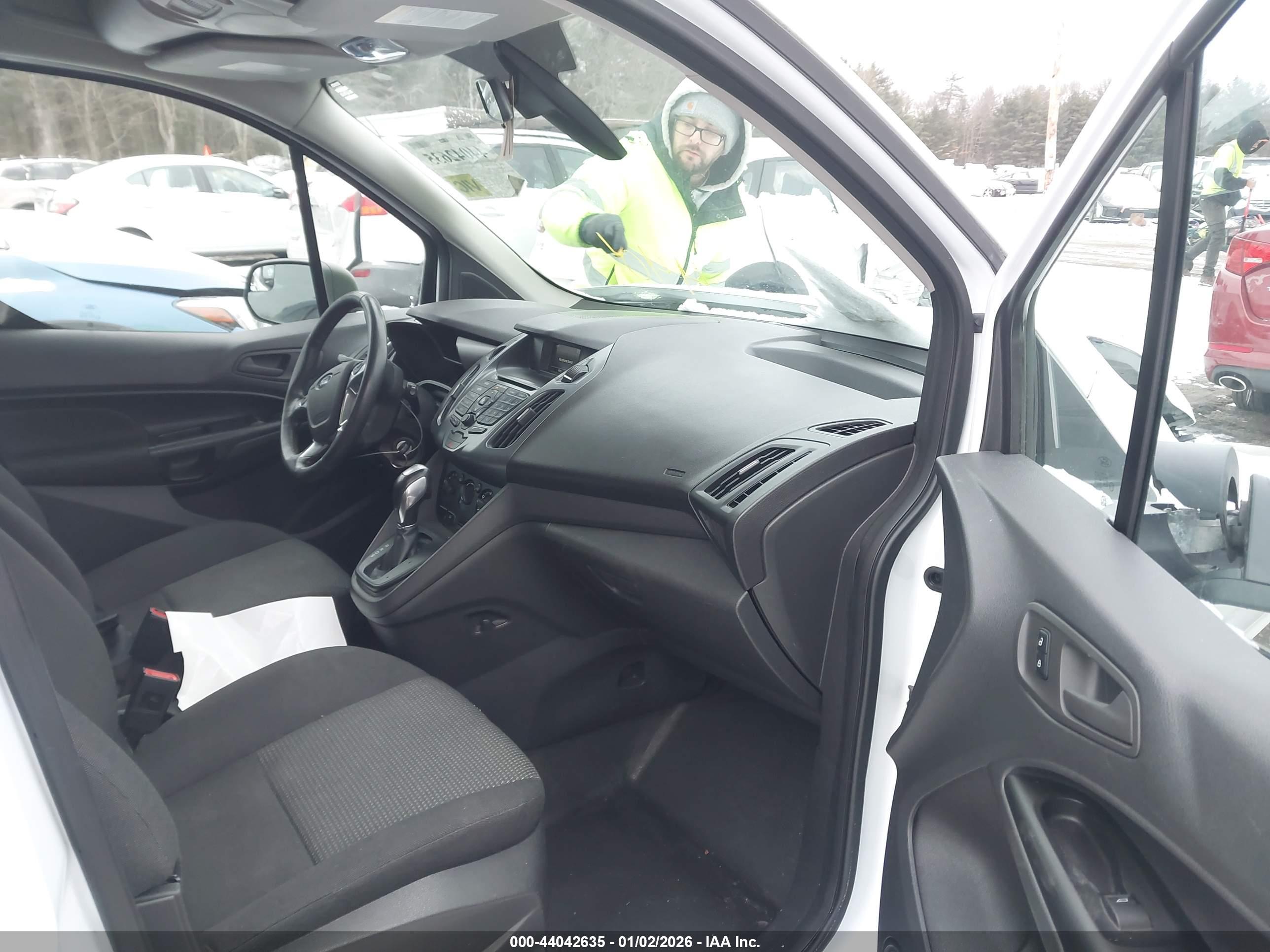 FORD TRANSIT image 5