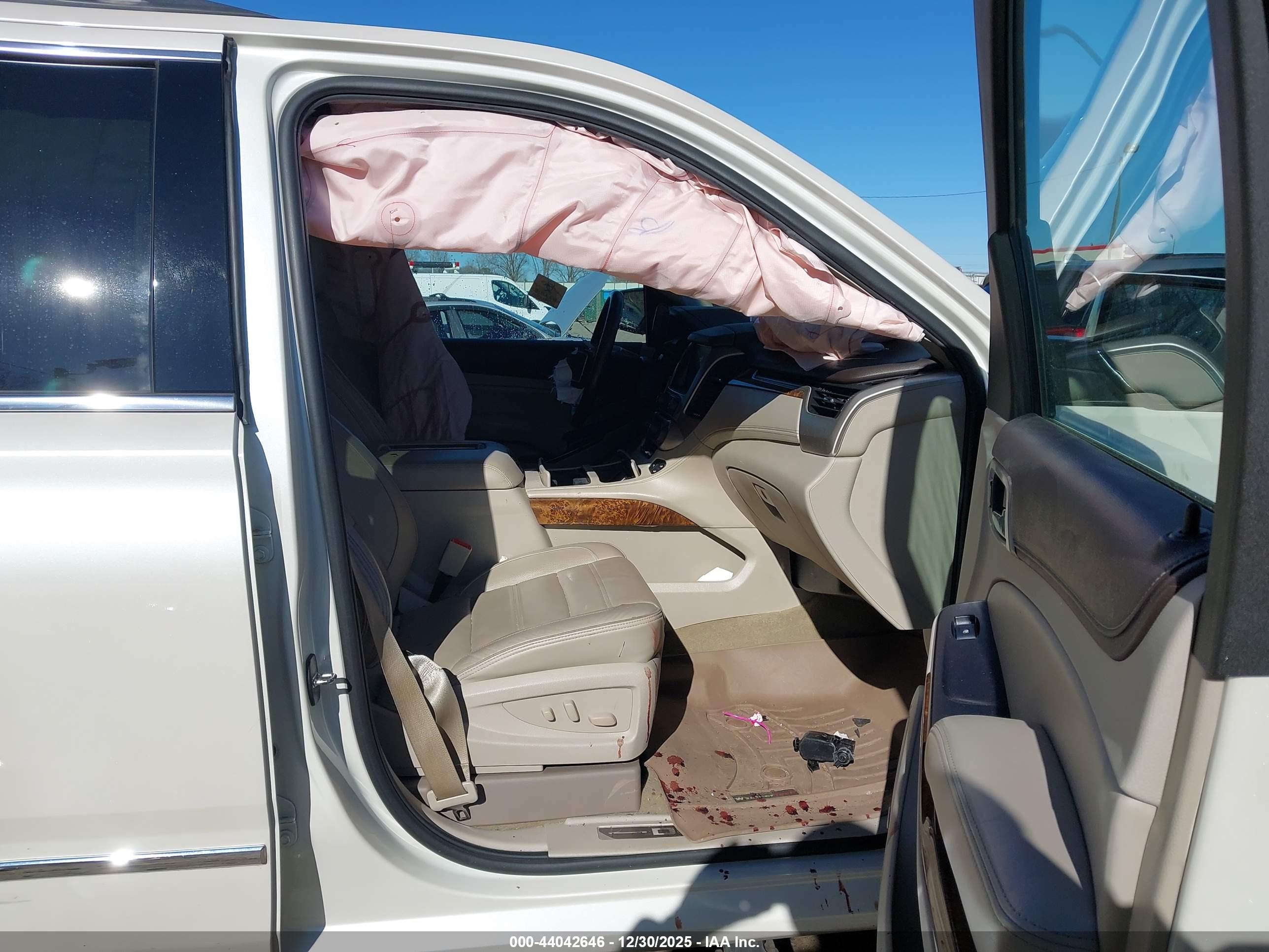 GMC YUKON image 5
